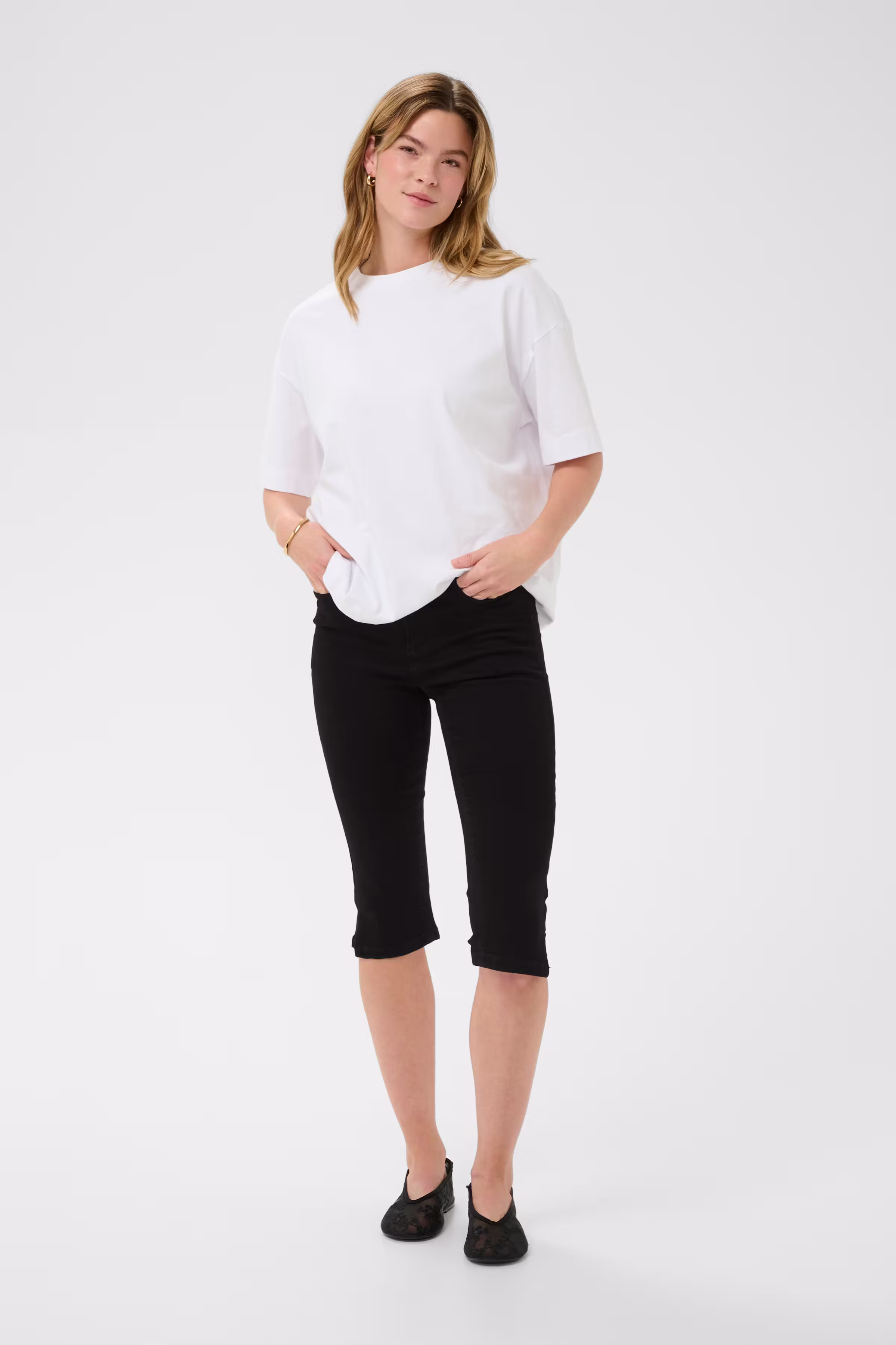KAzelina Pantalon Capri LOOKBOOK FRONT 10506525-100121