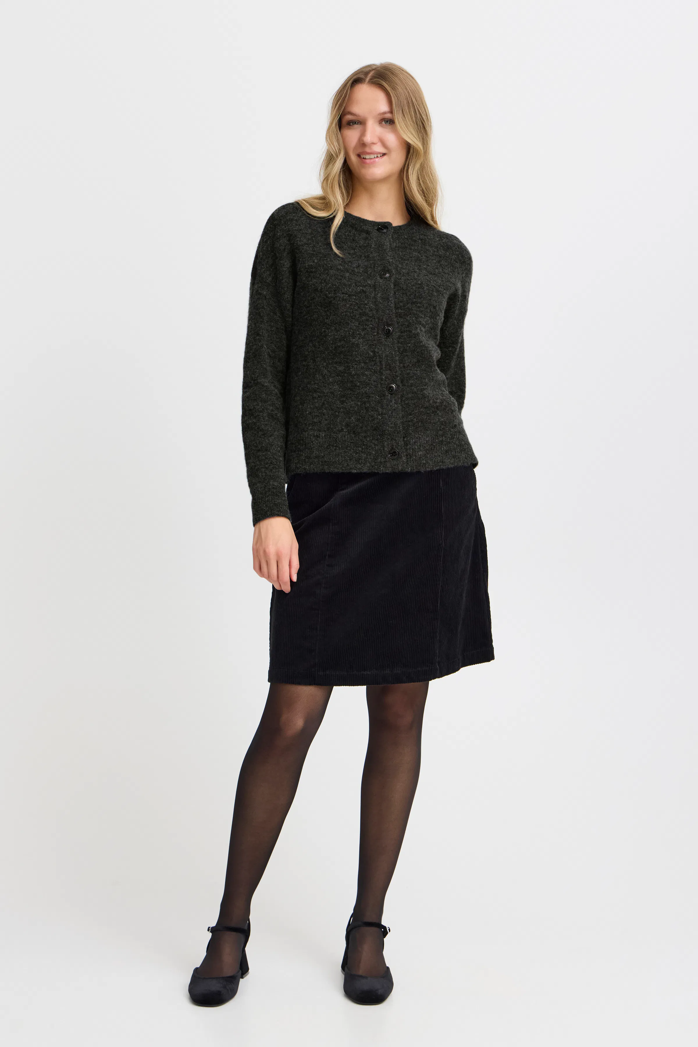 FRSANNY Cardigan LOOKBOOK FRONT 20614677-202490