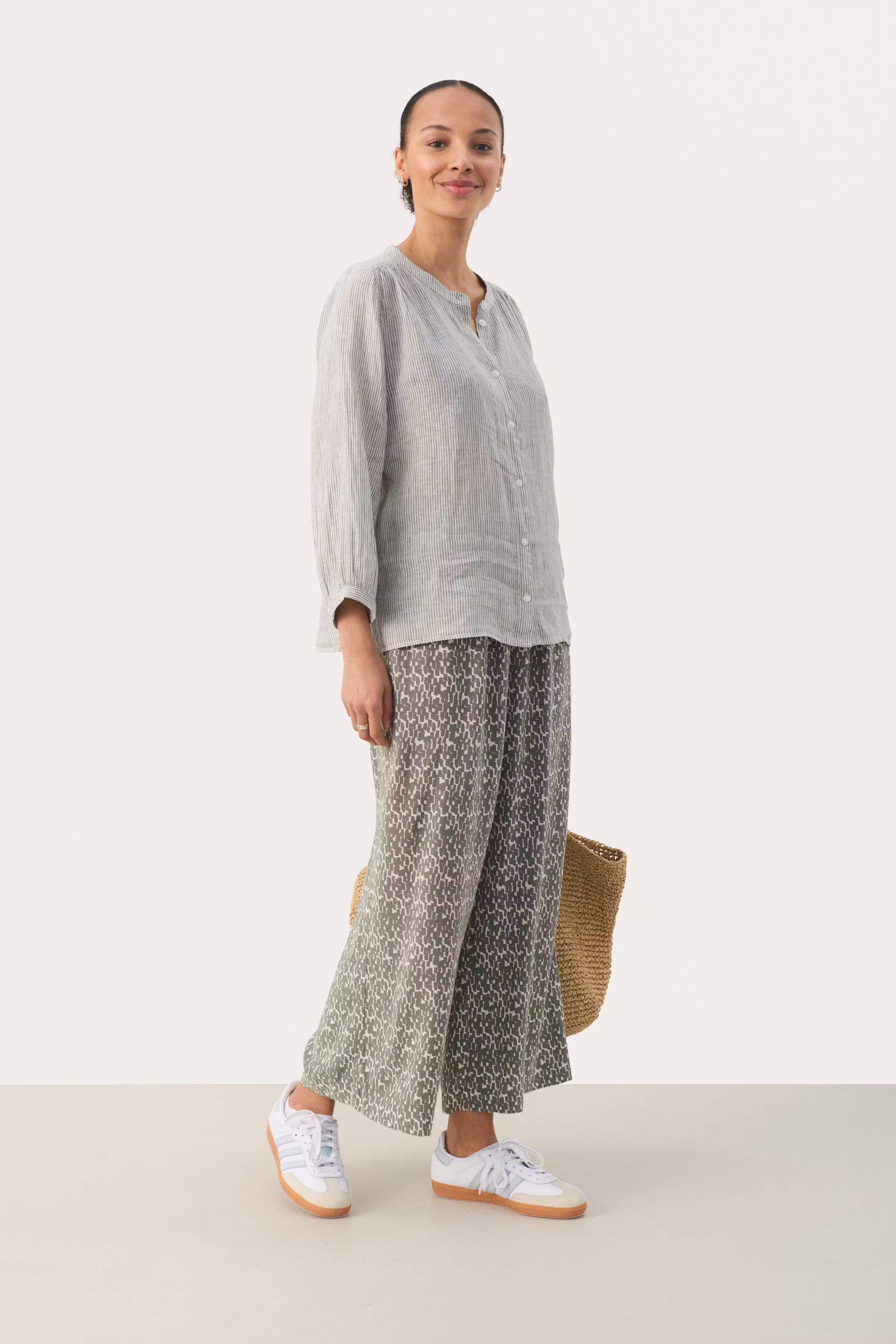 AlfiPW Hose LOOKBOOK BACK 30308708-303001