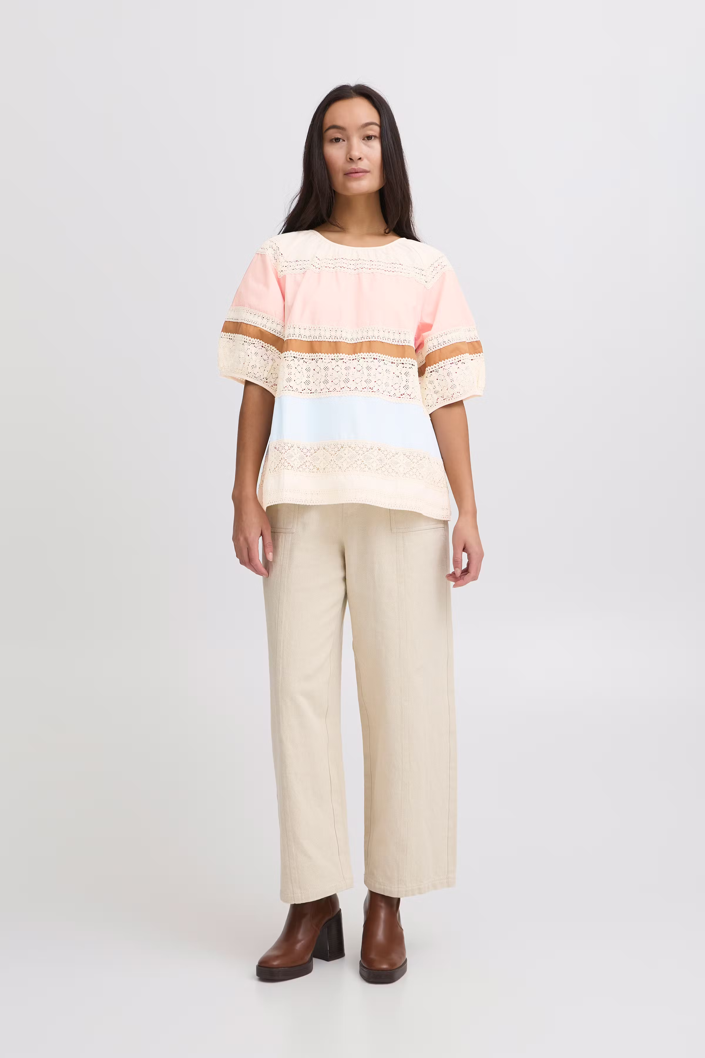 IRALICE Kortærmet bluse LOOKBOOK FRONT 20122848-130905