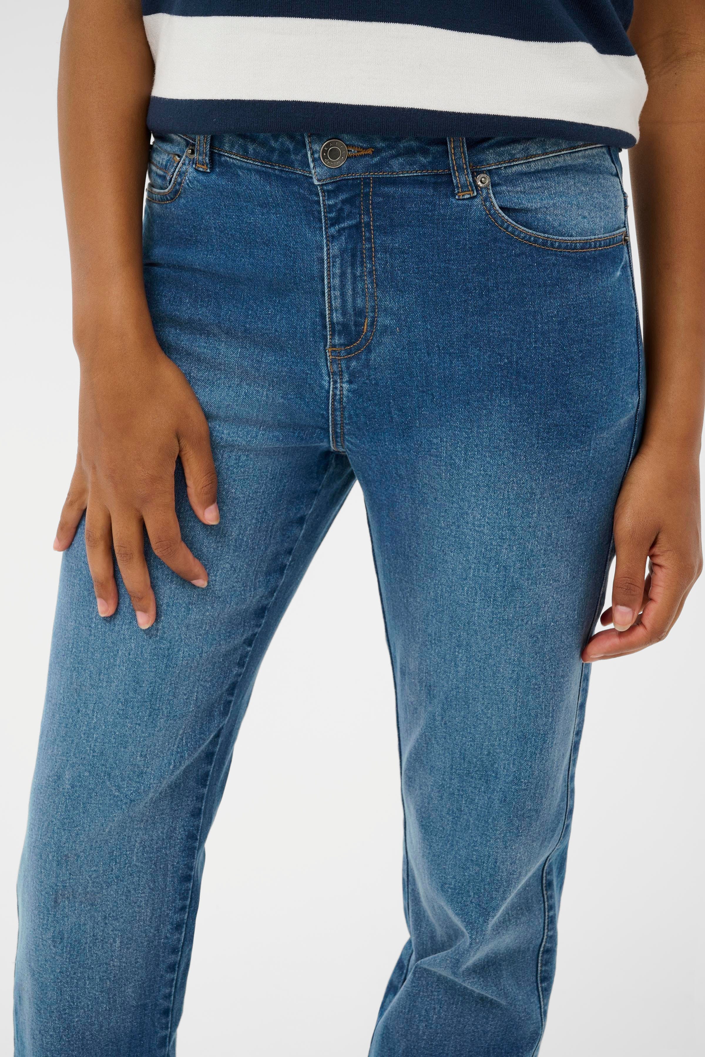 KAmaris Jeans LOOKBOOK DETAIL 10510727-102272