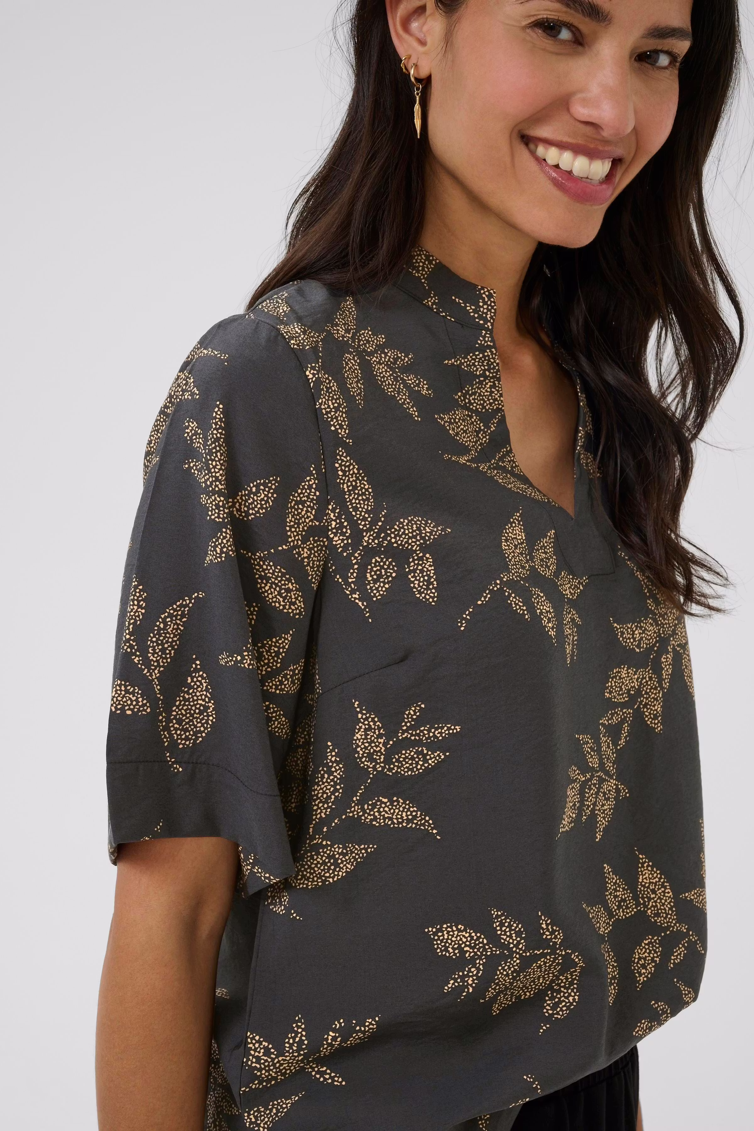 BParianna Blouse LOOKBOOK DETAIL 40200010-108427