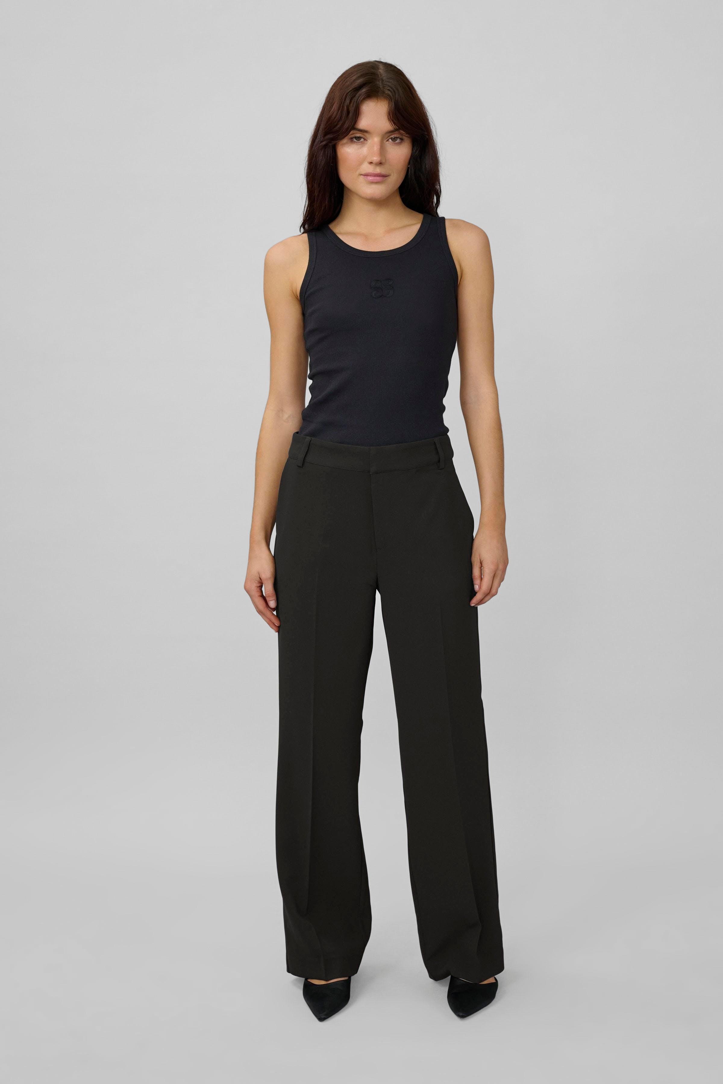 29 THE TAILORED PANT LOOKBOOK FRONT 10703972-100031