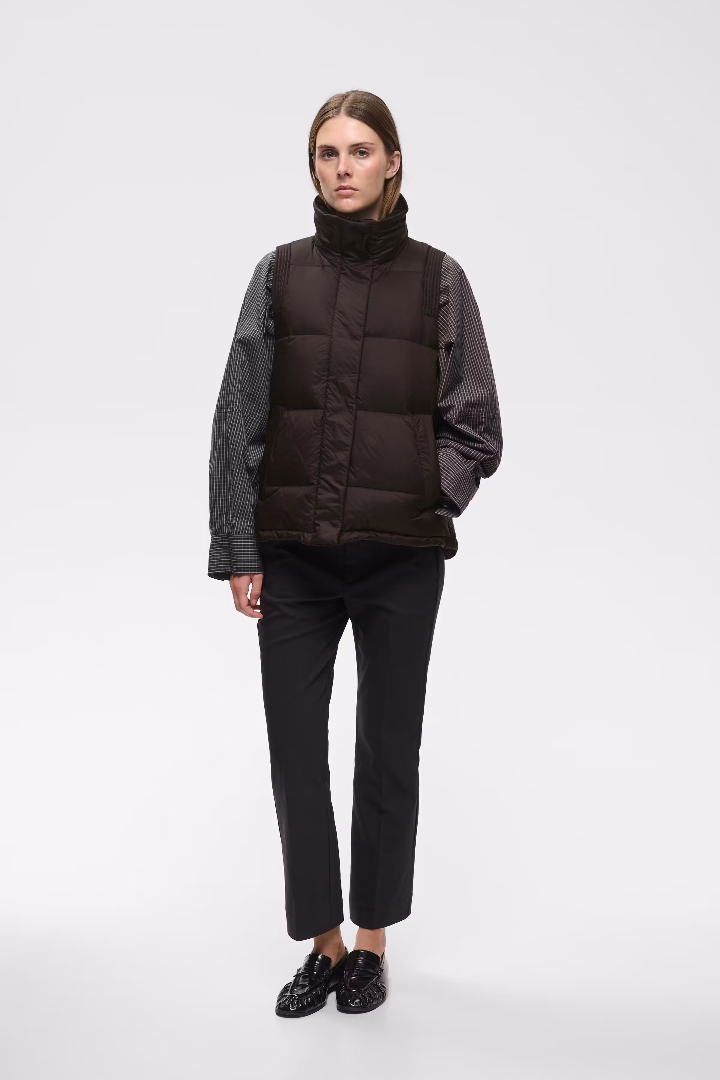 HALIFAXIW Warm vest LOOKBOOK FRONT 30112703-191109