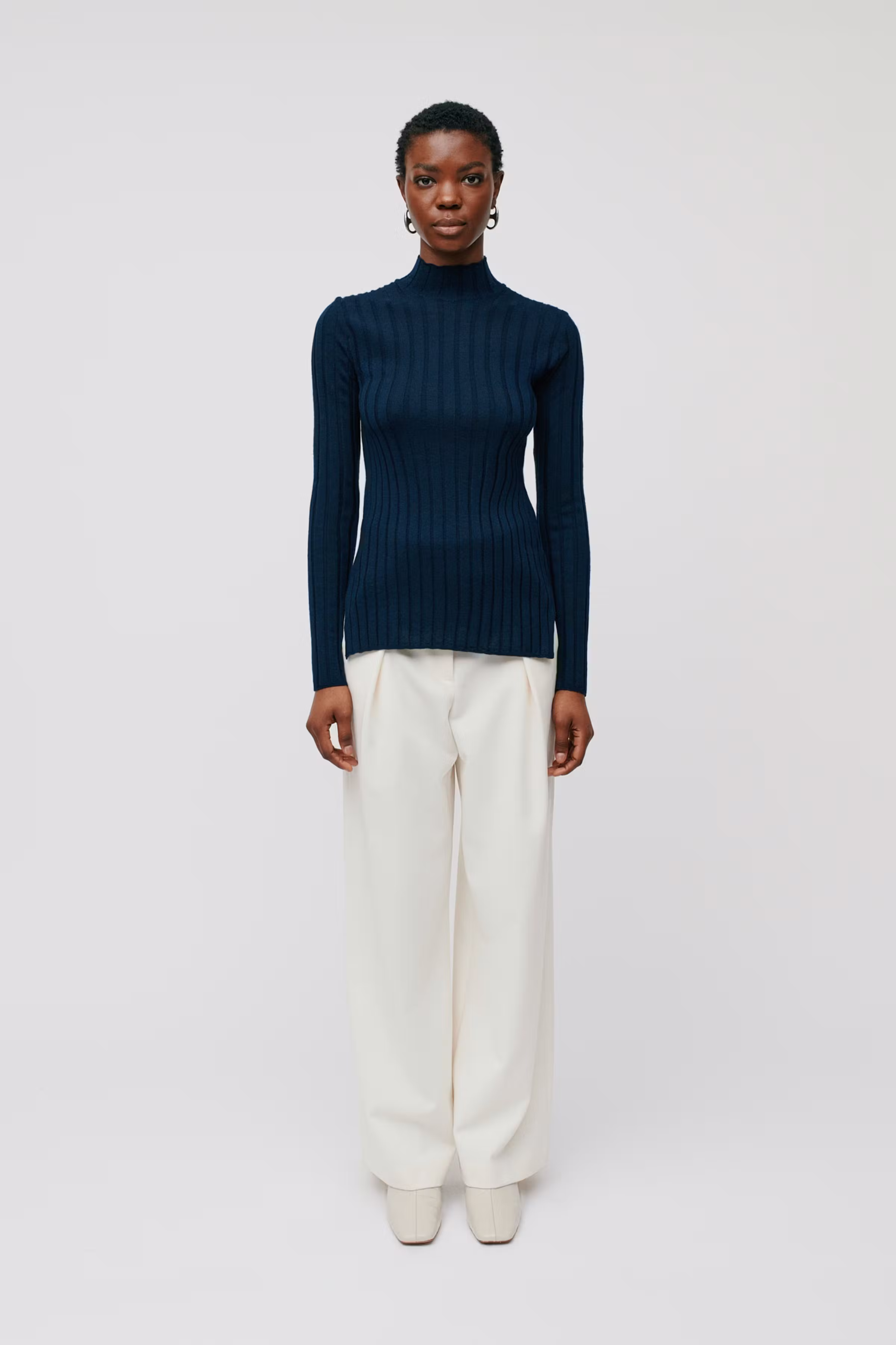 KACY Pullover LOOKBOOK FRONT 30600382-BL900