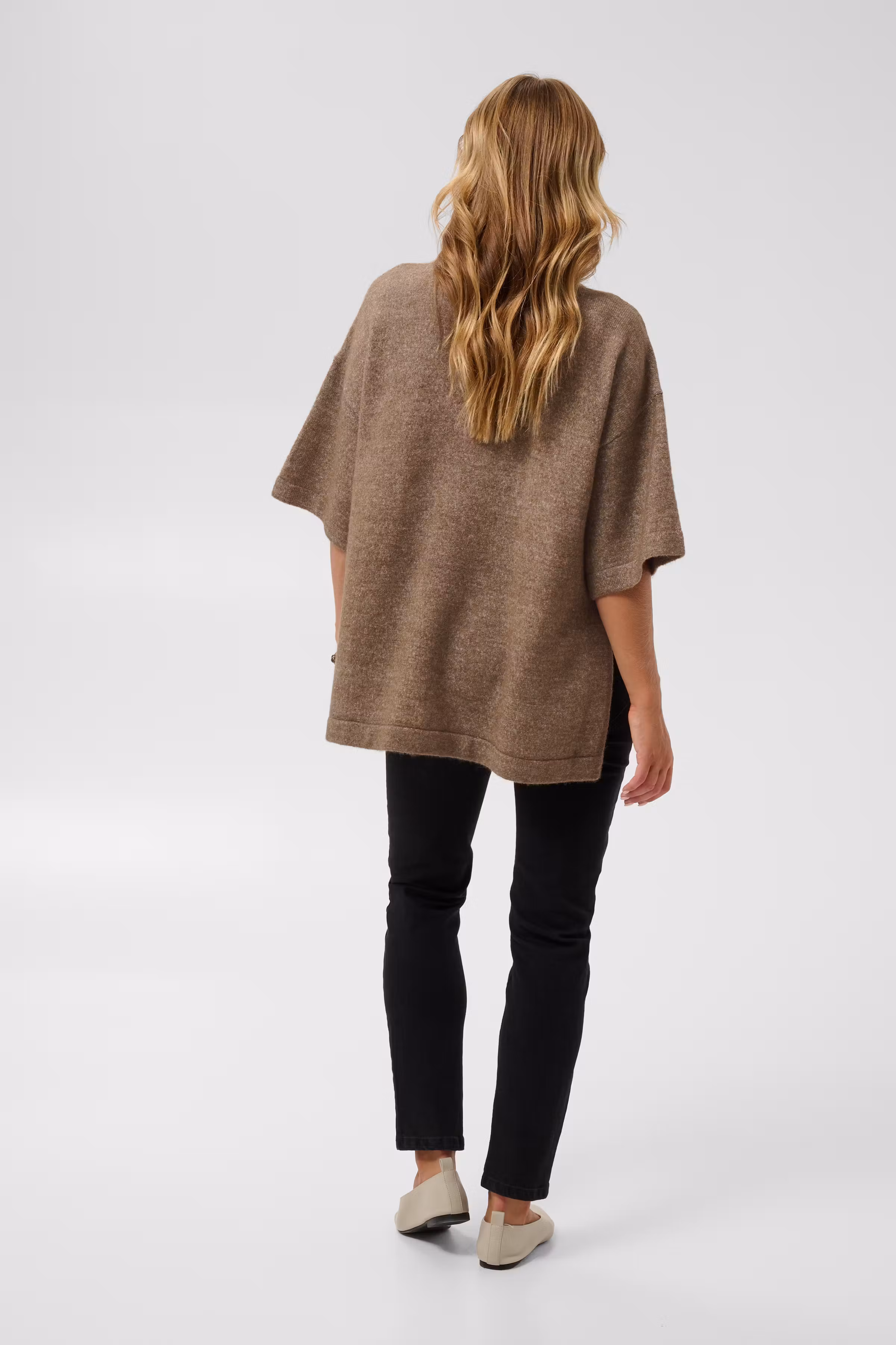 KAniel Pullover LOOKBOOK BACK 10510479-109952
