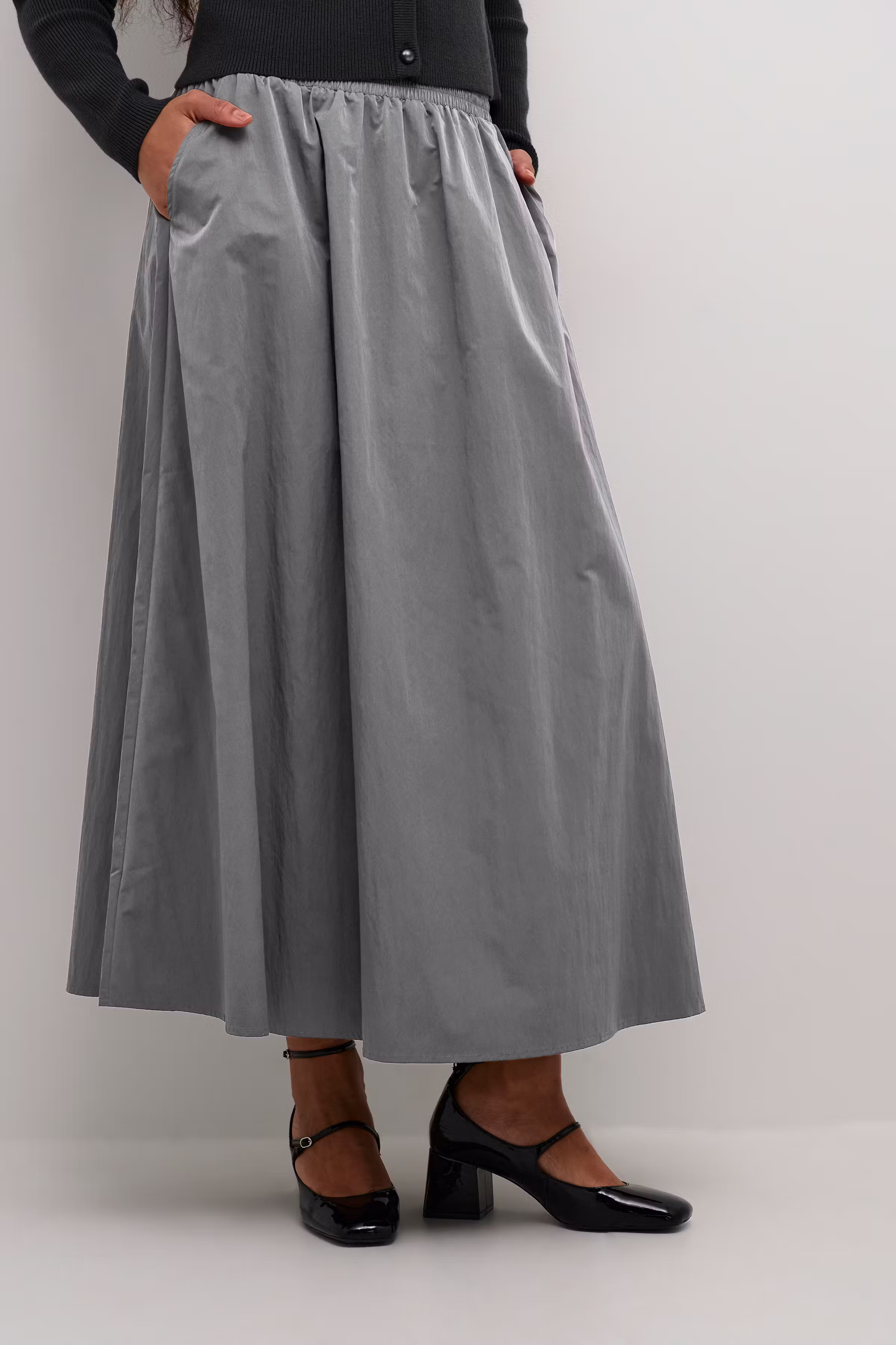 KAevi Skjørt LOOKBOOK FRONT 10552315-190205