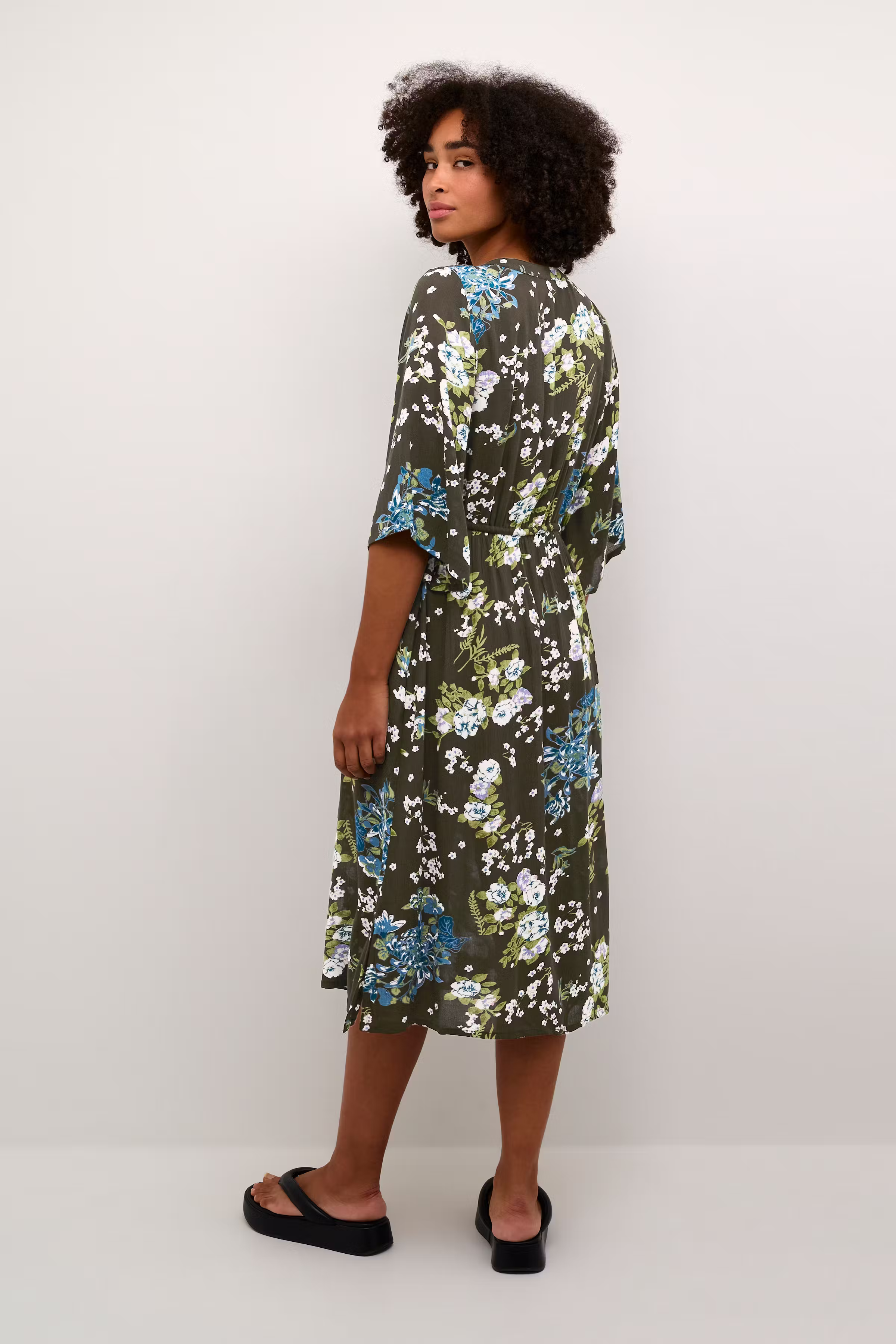 KAekua Kjole LOOKBOOK BACK 10505360-105950