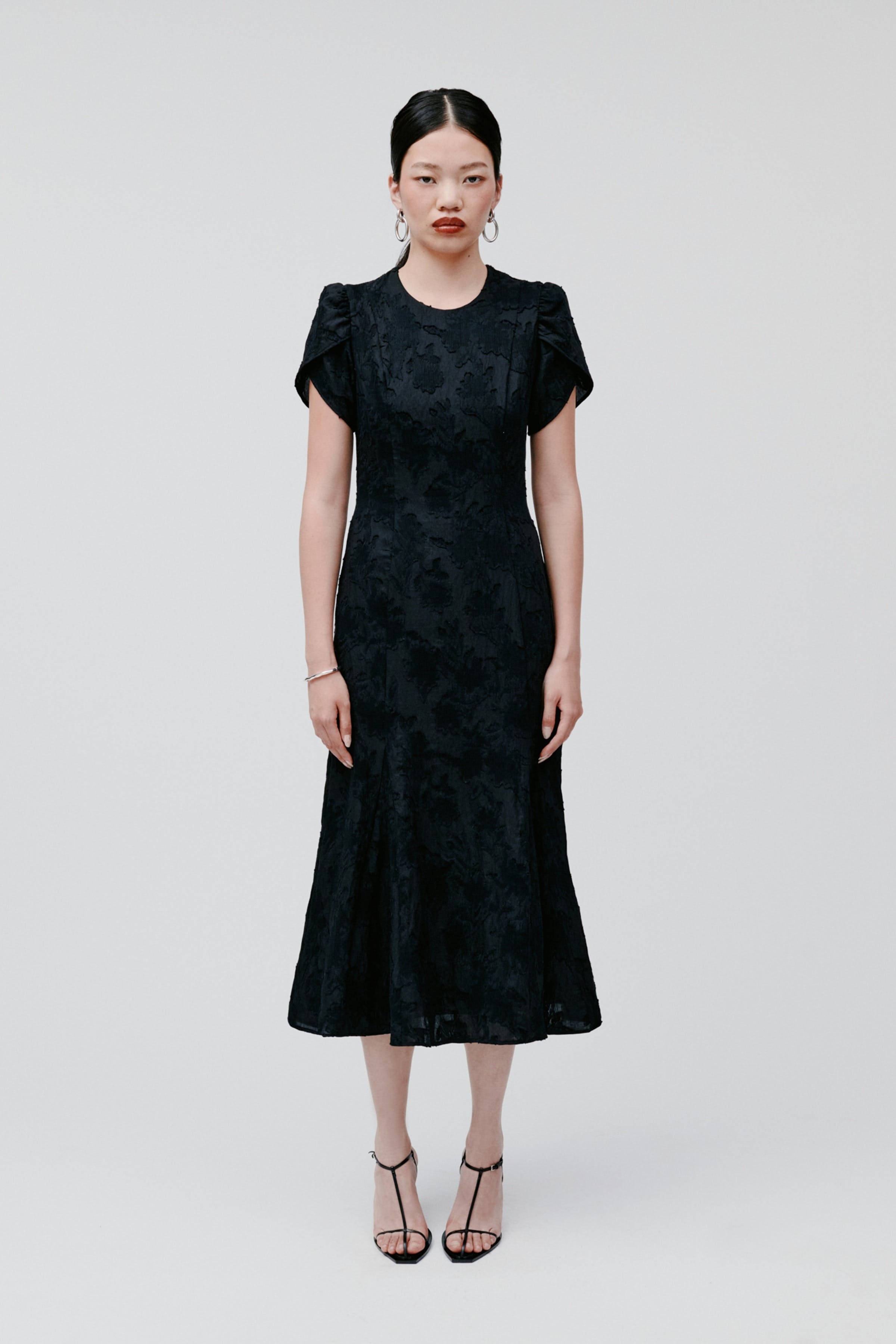 NASRIN Dress LOOKBOOK FRONT 30600663-BK999