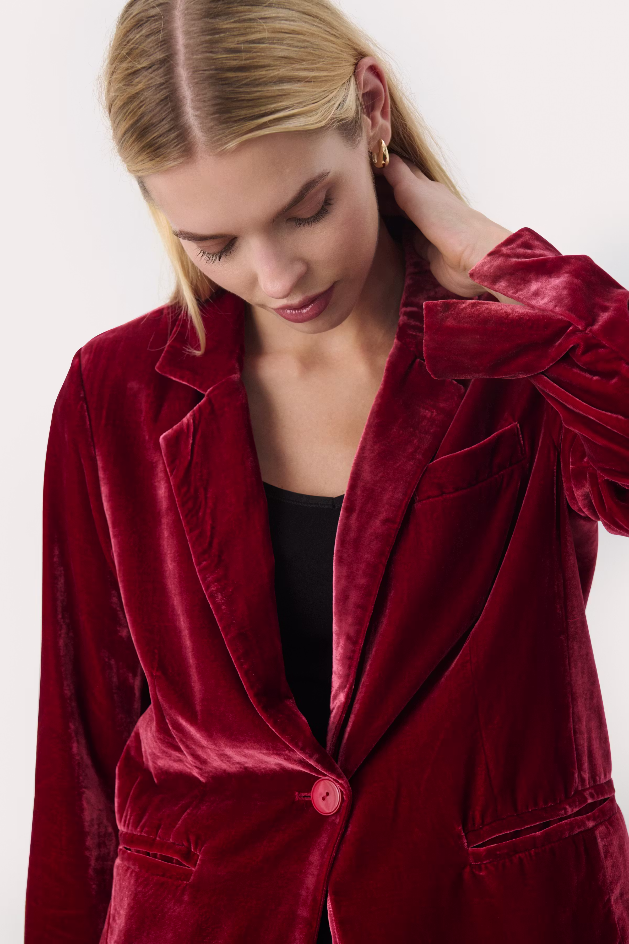LorettaPW Velour Blazer LOOKBOOK DETAIL 30308865-191653