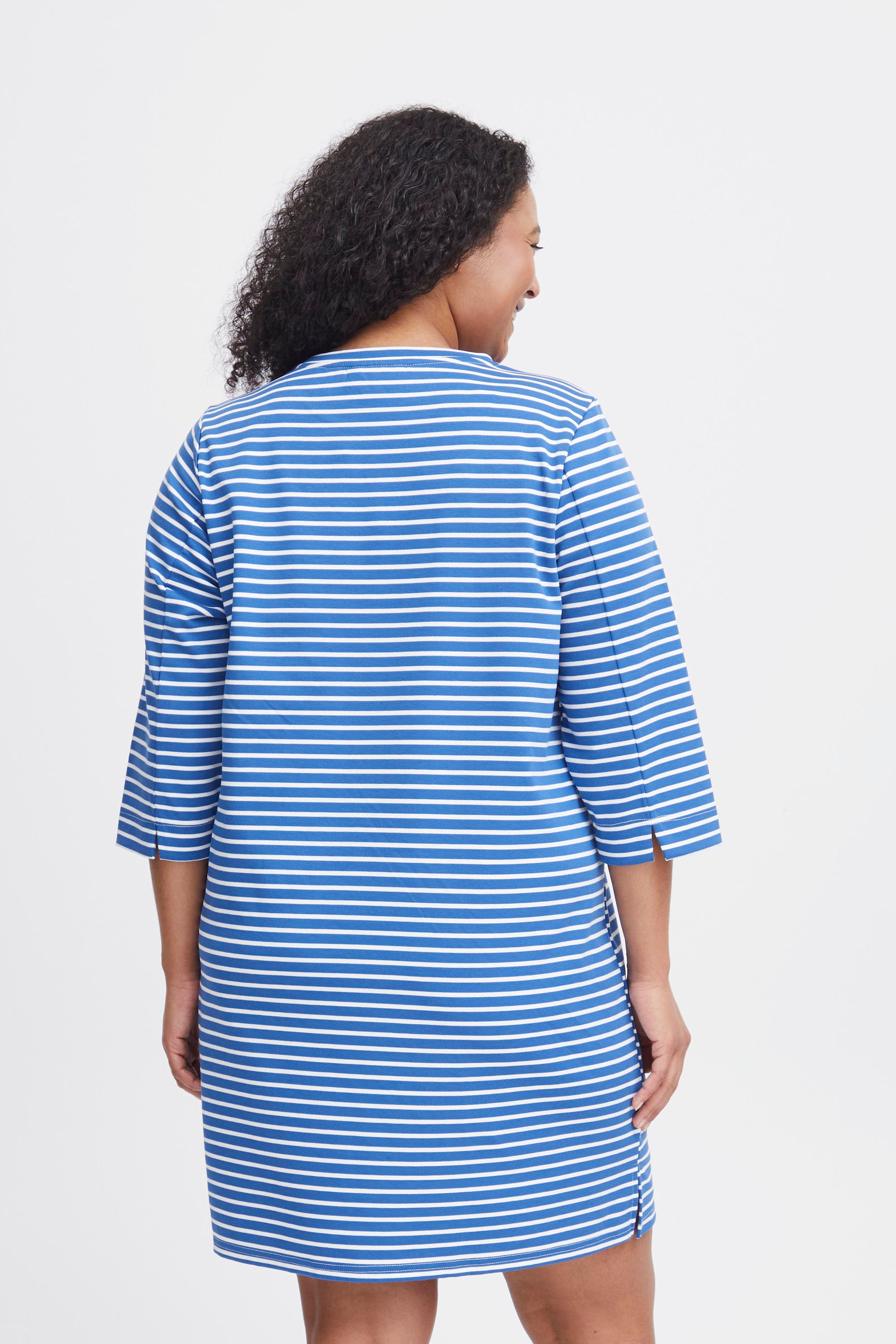 SWVARS Kleid LOOKBOOK BACK 20614298-202815