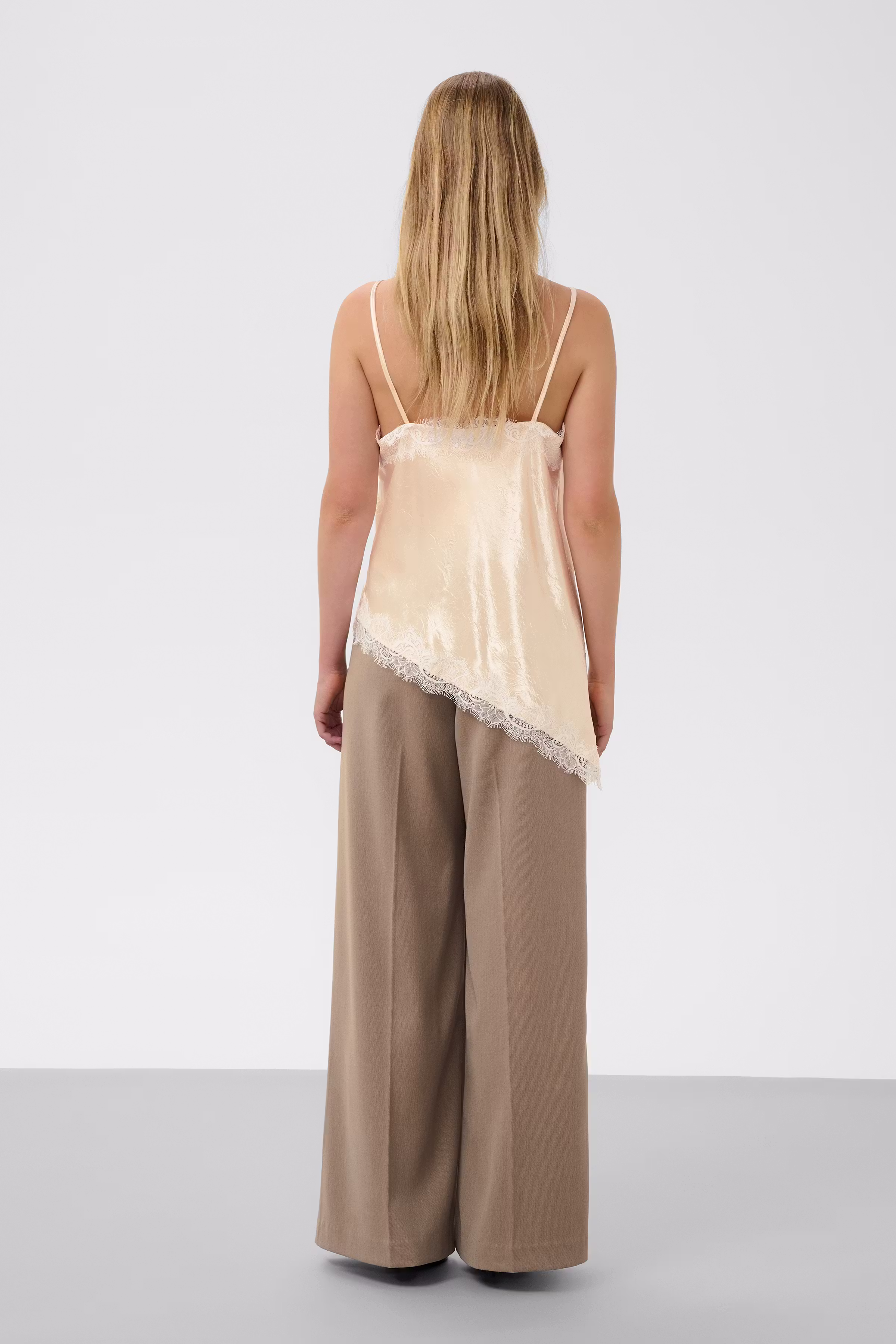 SLIrianne Top LOOKBOOK BACK 30409418-131006