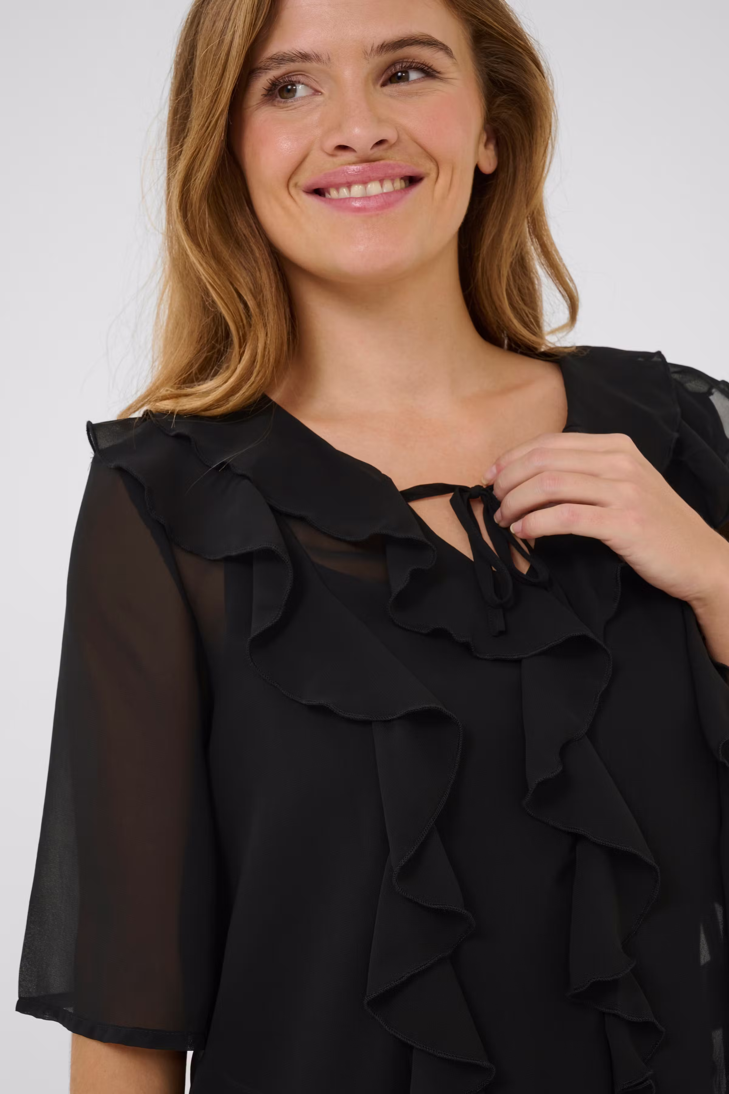 KAninna Bluse LOOKBOOK DETAIL 10509811-100121