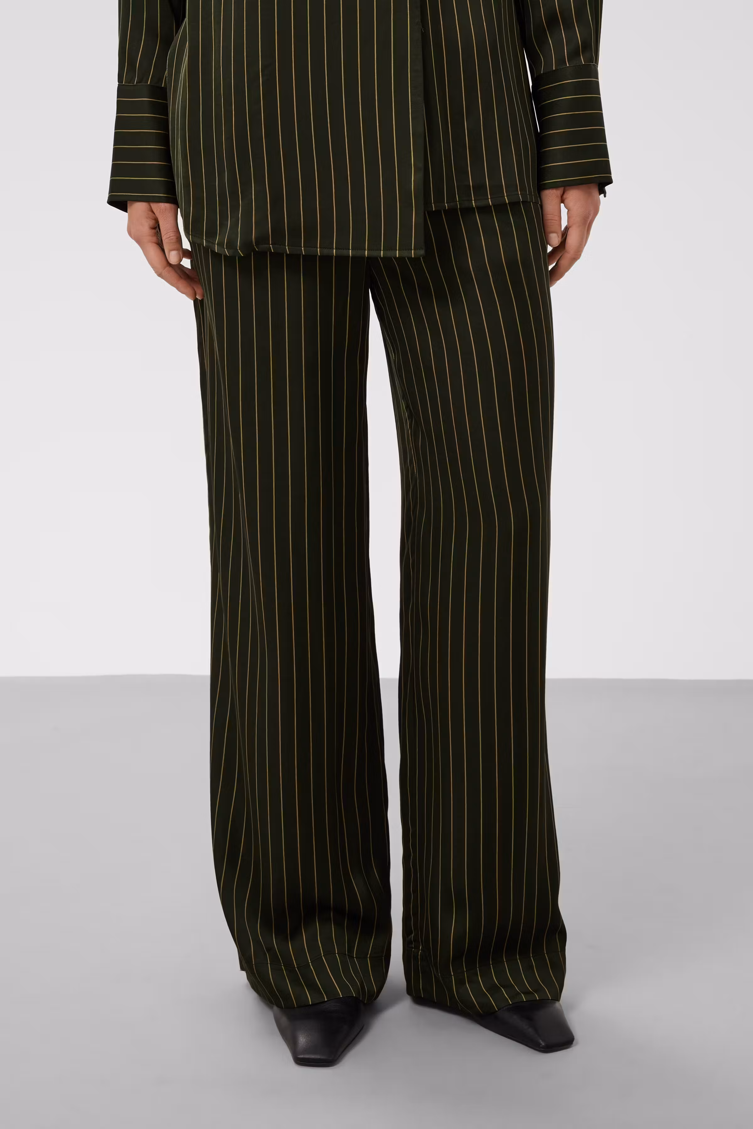 SLCinna Trousers LOOKBOOK FRONT 30409497-305292