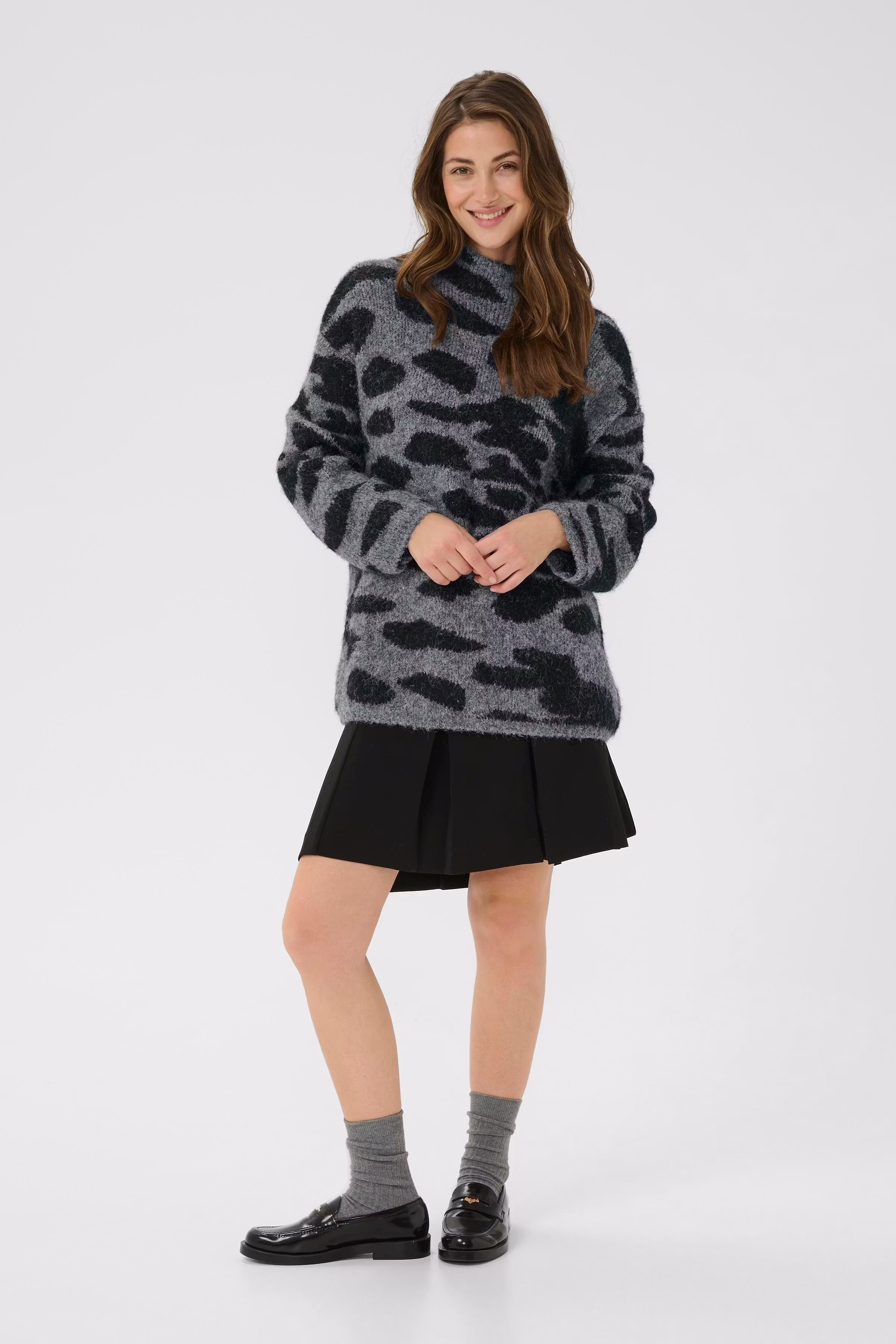 CRElmas Pullover LOOKBOOK FRONT 10614246-108460