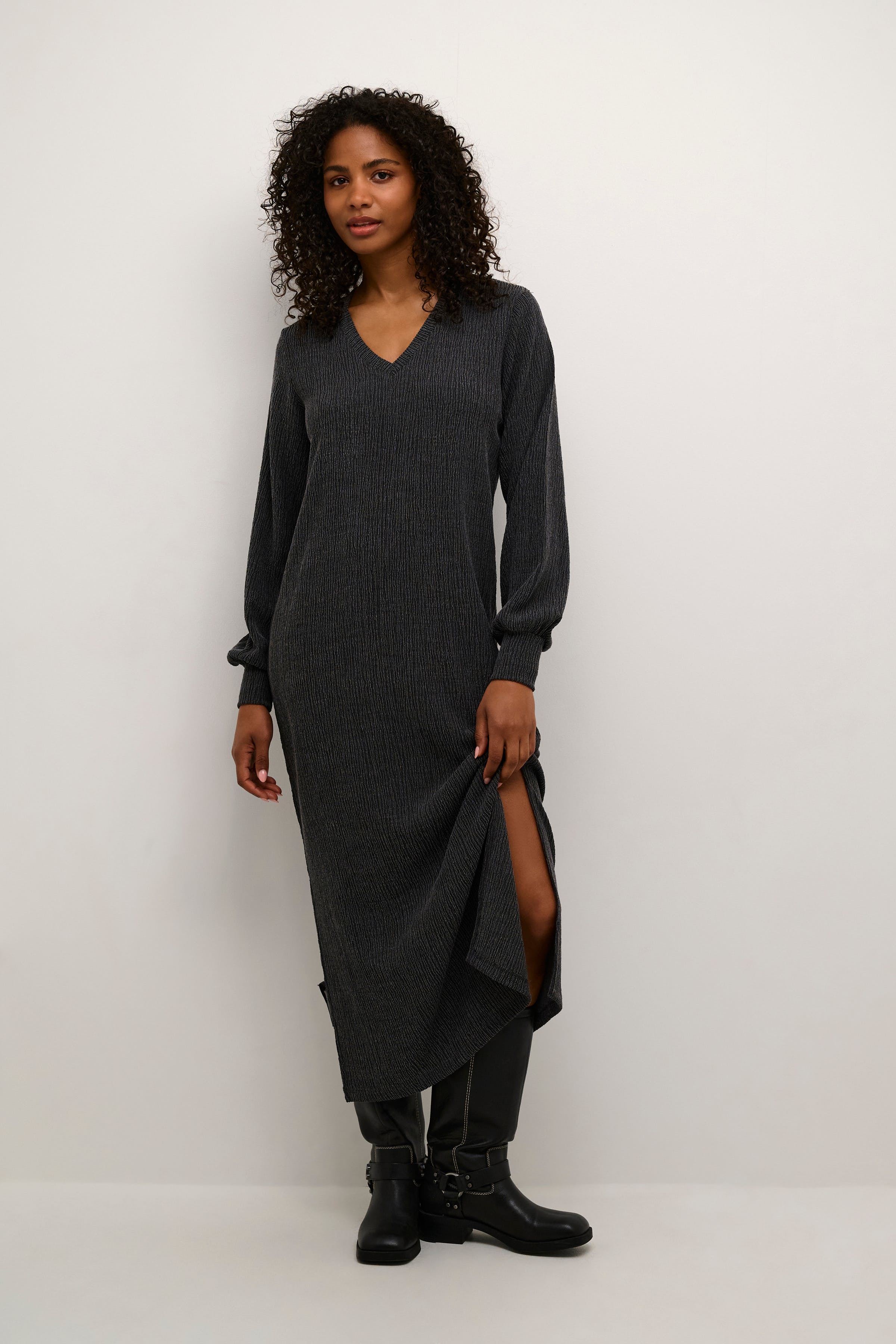 KAolga Klänning LOOKBOOK FRONT 10509399-100125