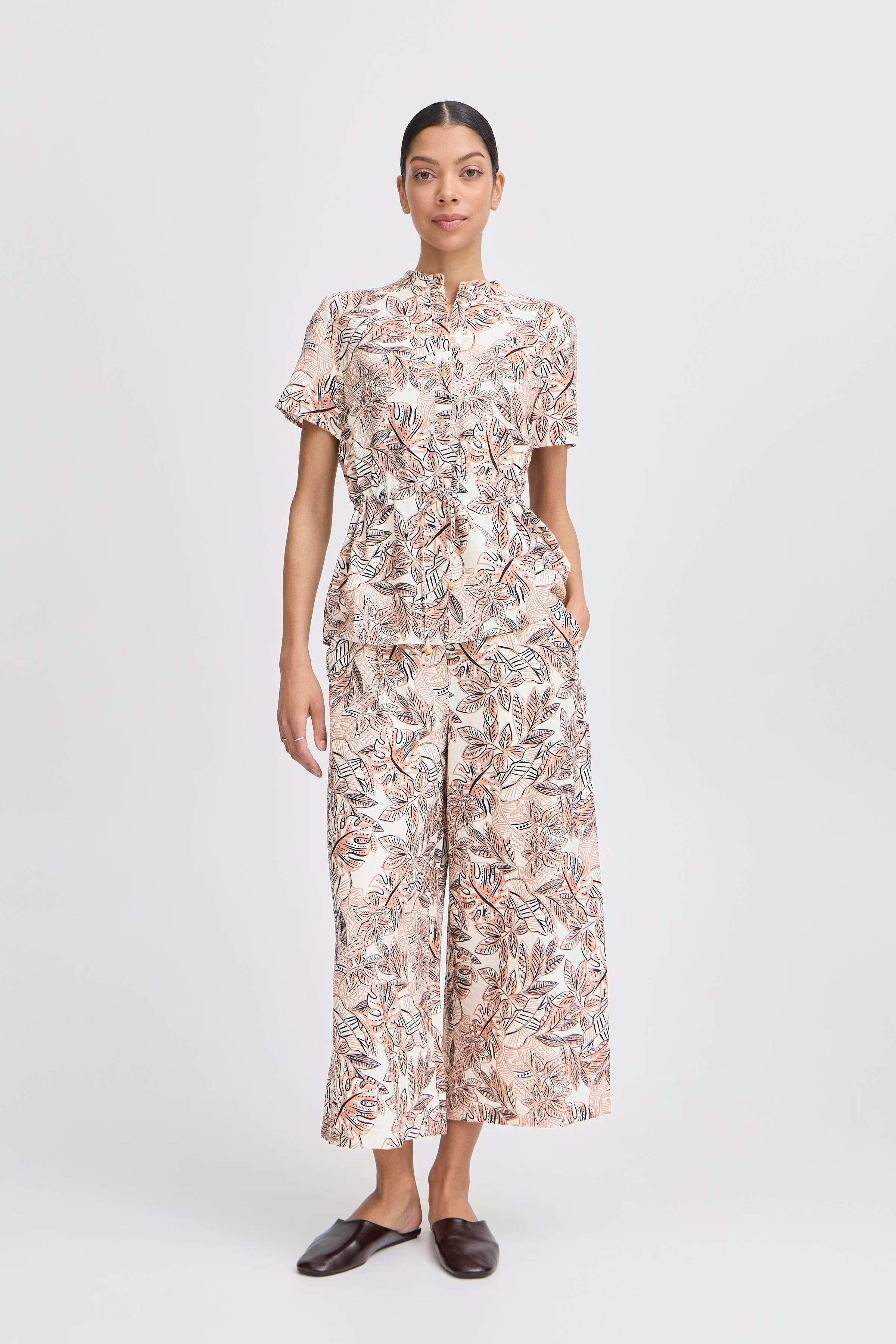 BYIBANO Trousers LOOKBOOK FRONT 20816802-204736