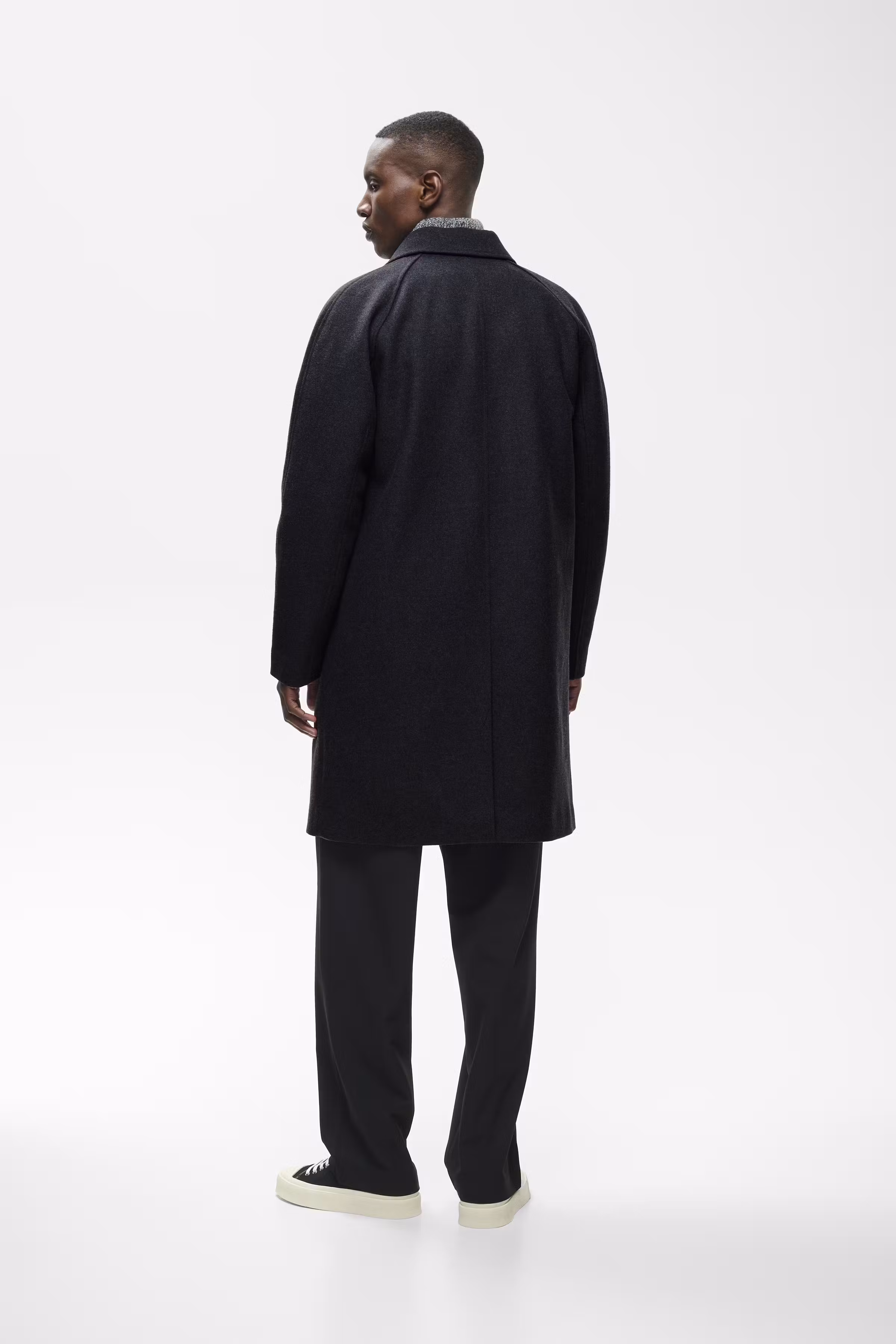 MAelijah Coat LOOKBOOK BACK 30209213-300270