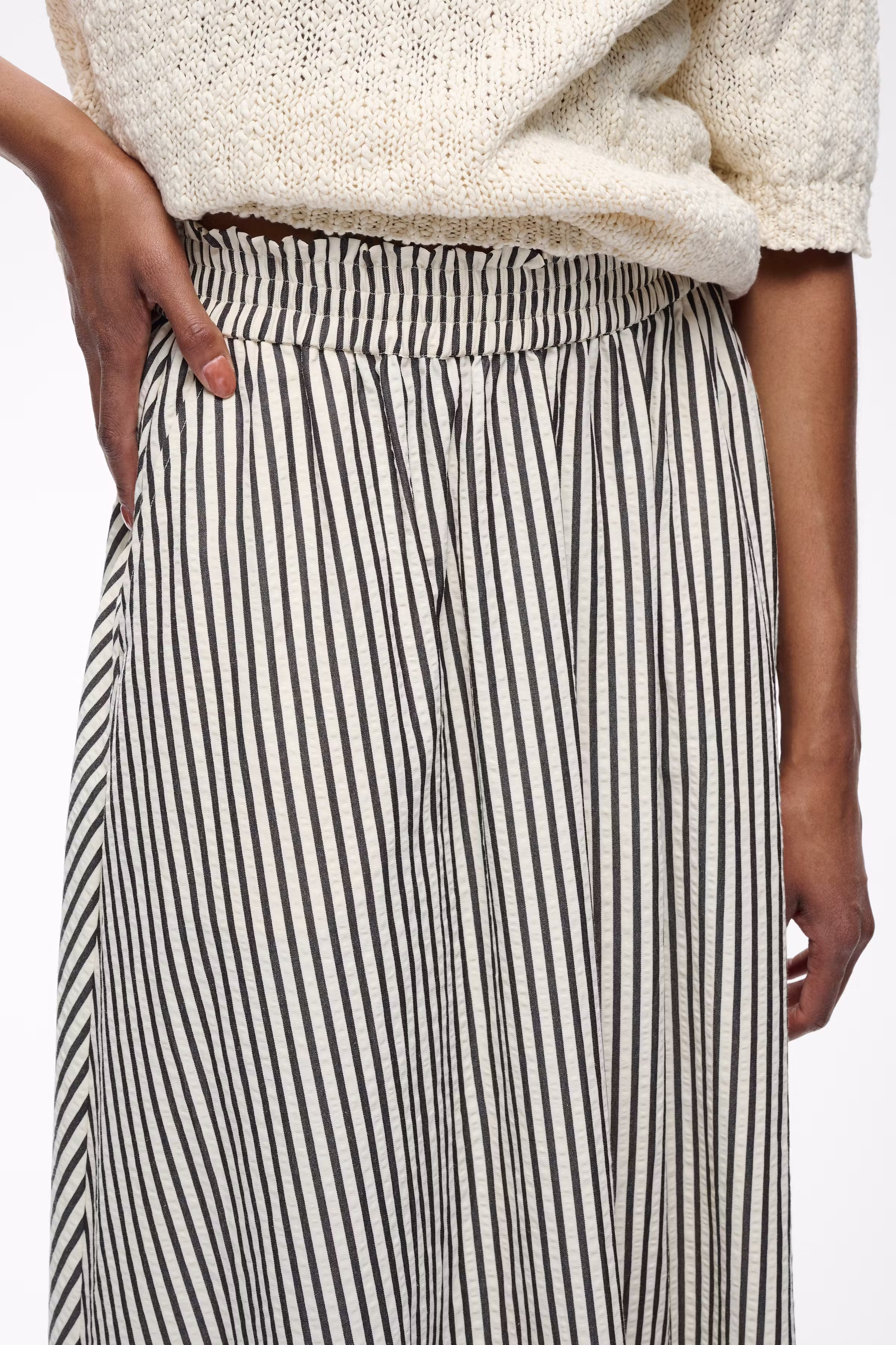 GARBOIW Skirt LOOKBOOK DETAIL 30112625-900009166