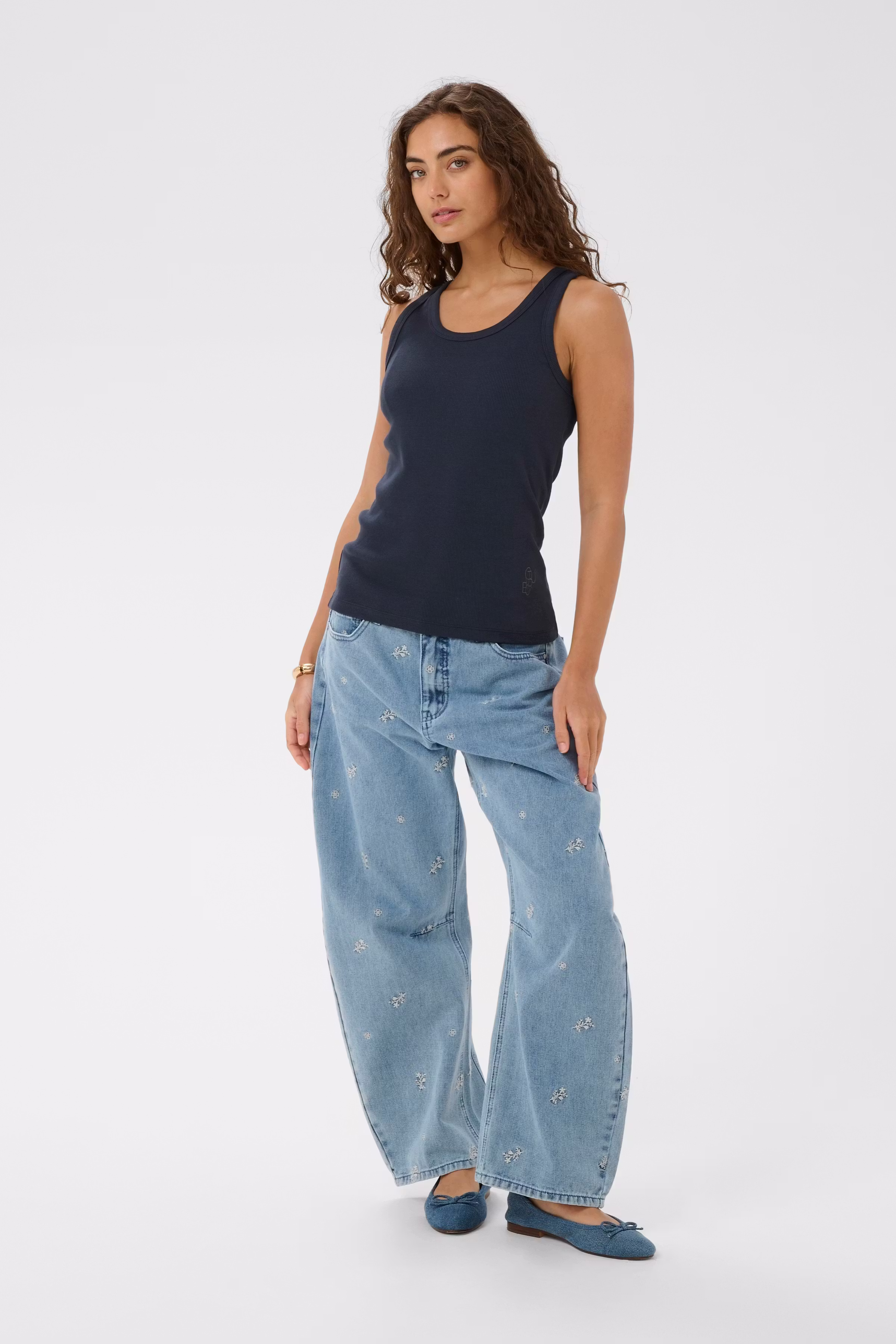 CUalyssa Tanktop LOOKBOOK FRONT 50113232-194011