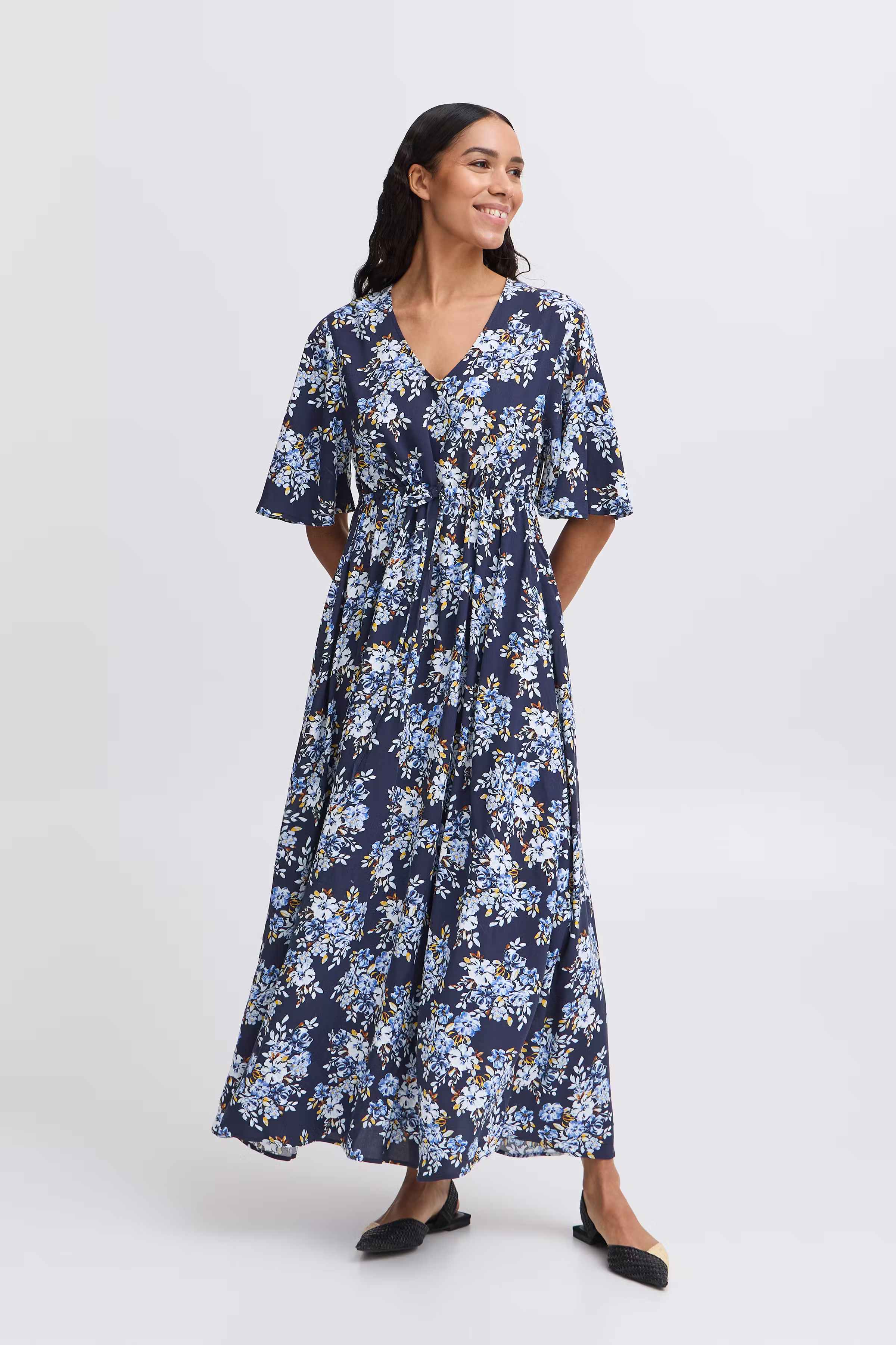 BYMMJOELLA Kjole LOOKBOOK FRONT 20816532-204600