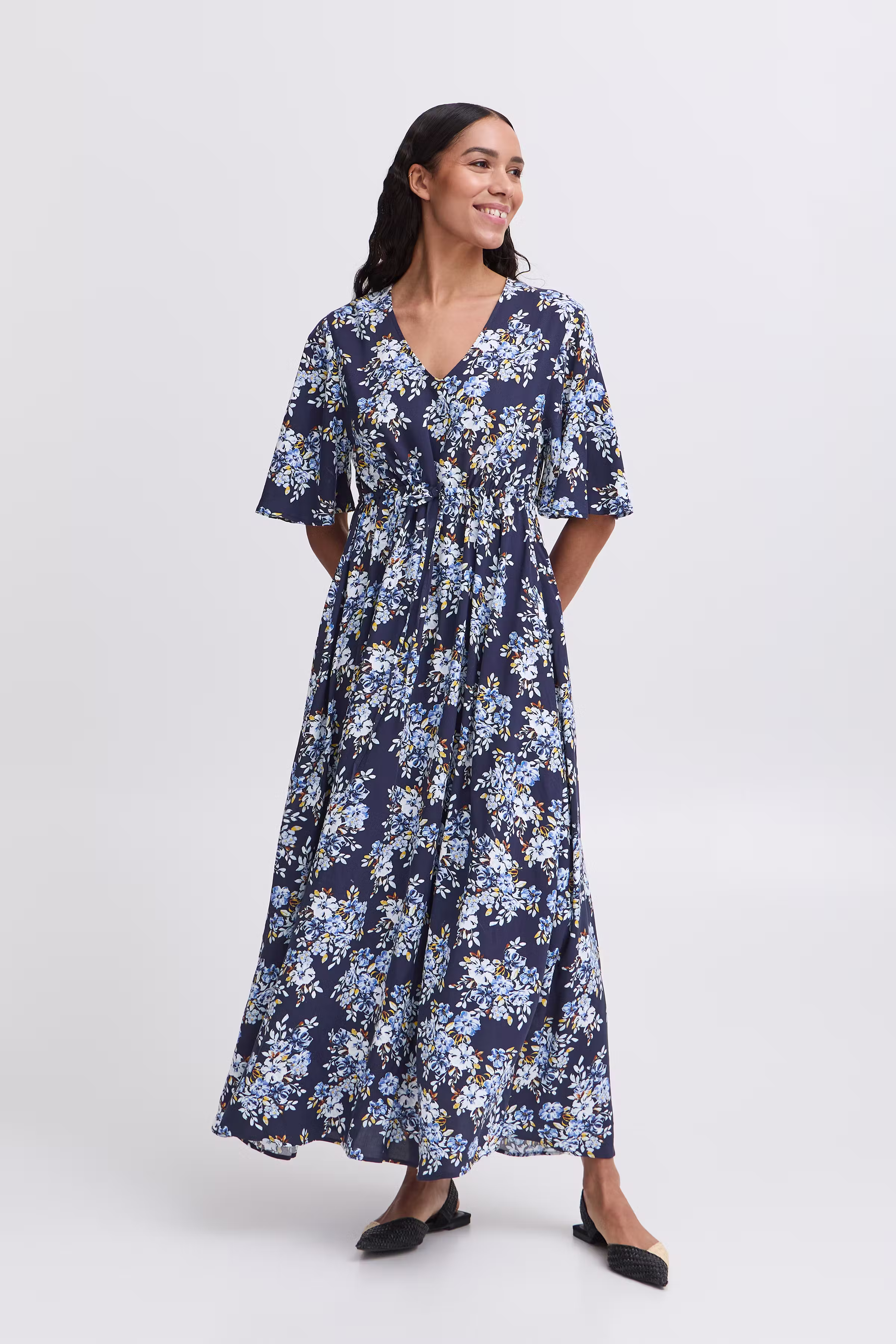 BYMMJOELLA Kjole LOOKBOOK FRONT 20816532-204600