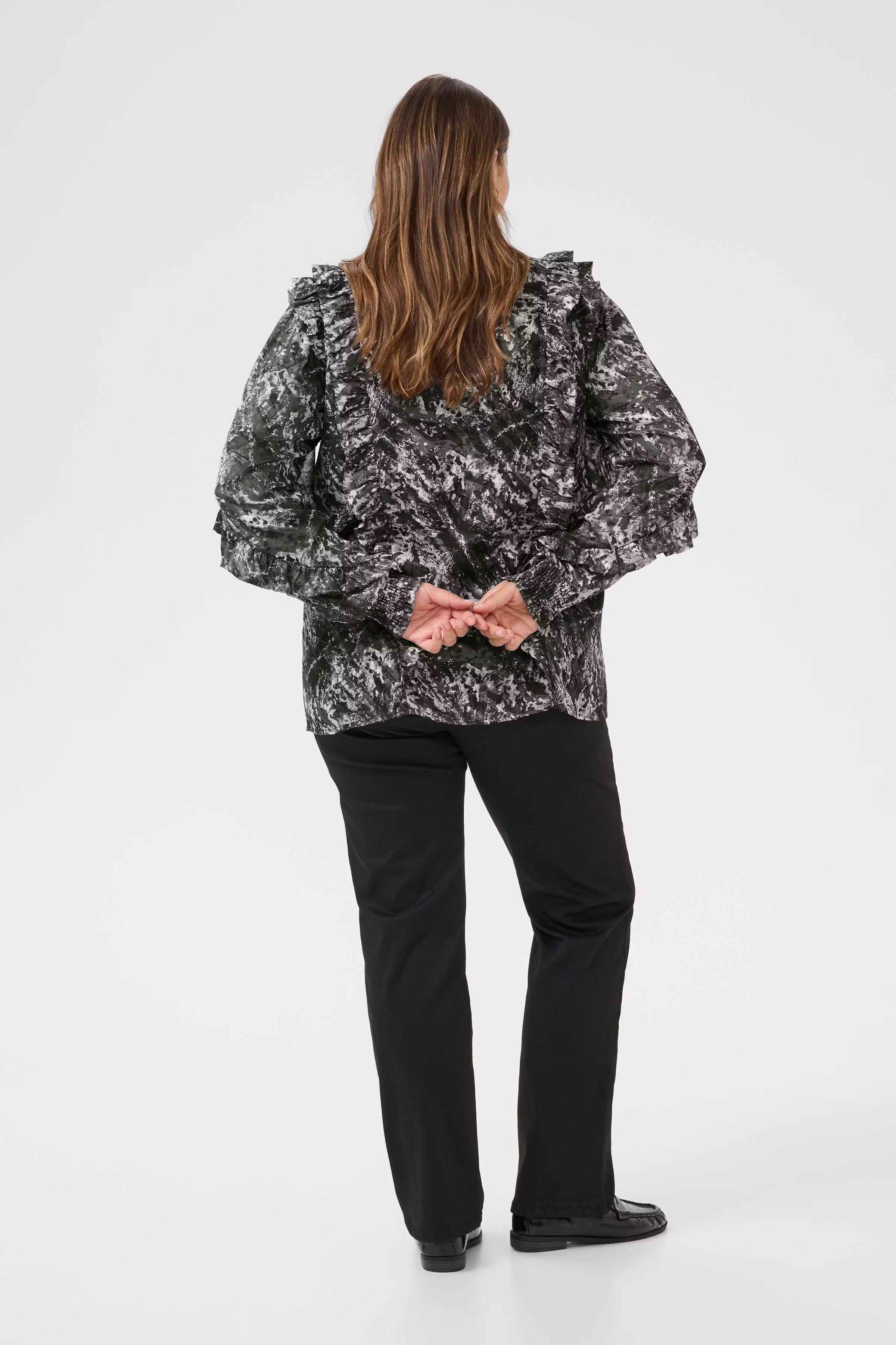 KCalicia Blouse LOOKBOOK BACK 10583690-108203