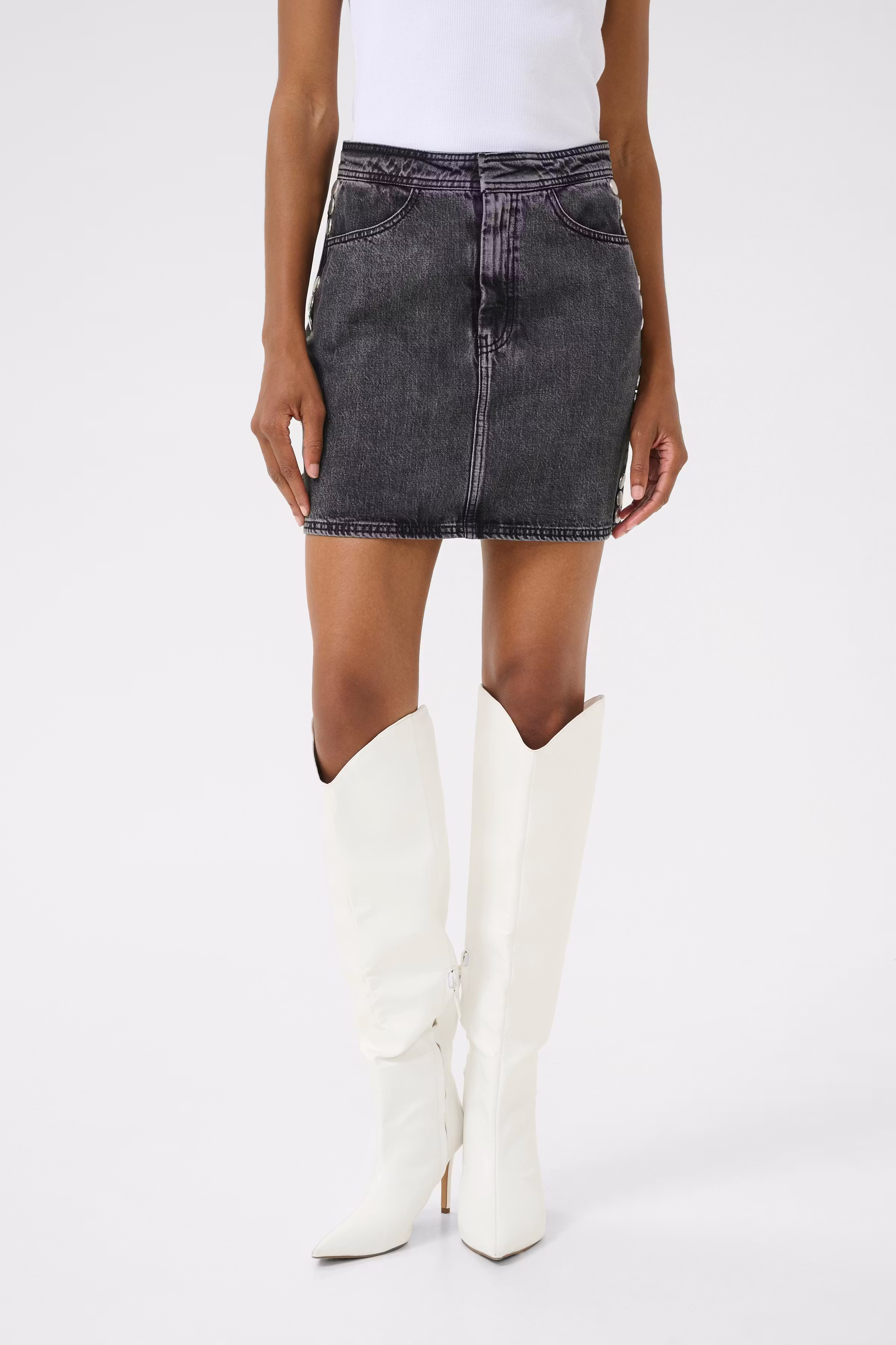 ZuvaGZ Skirt LOOKBOOK FRONT 10909769-104987