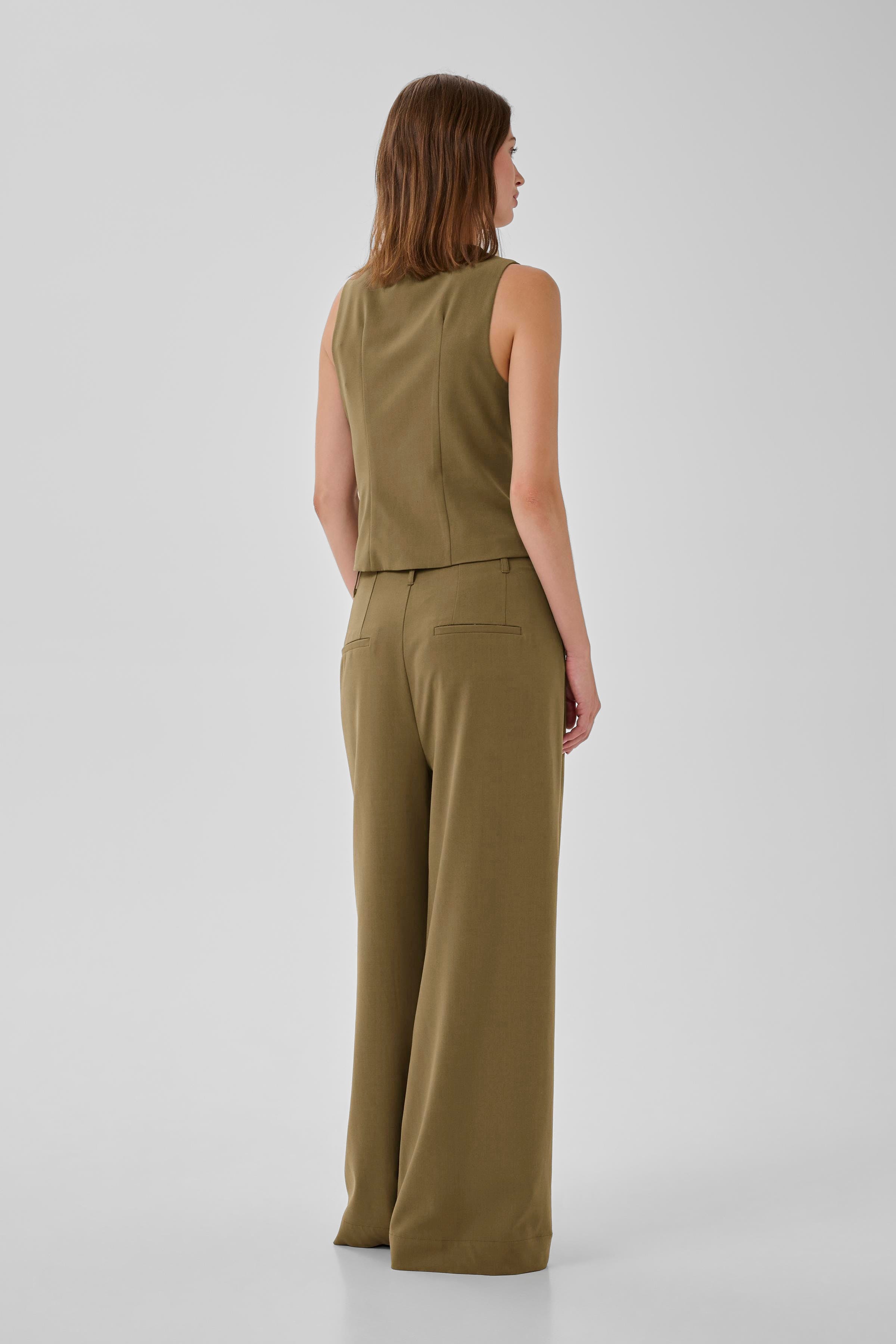 MWHace Top LOOKBOOK BACK 10705499-180820