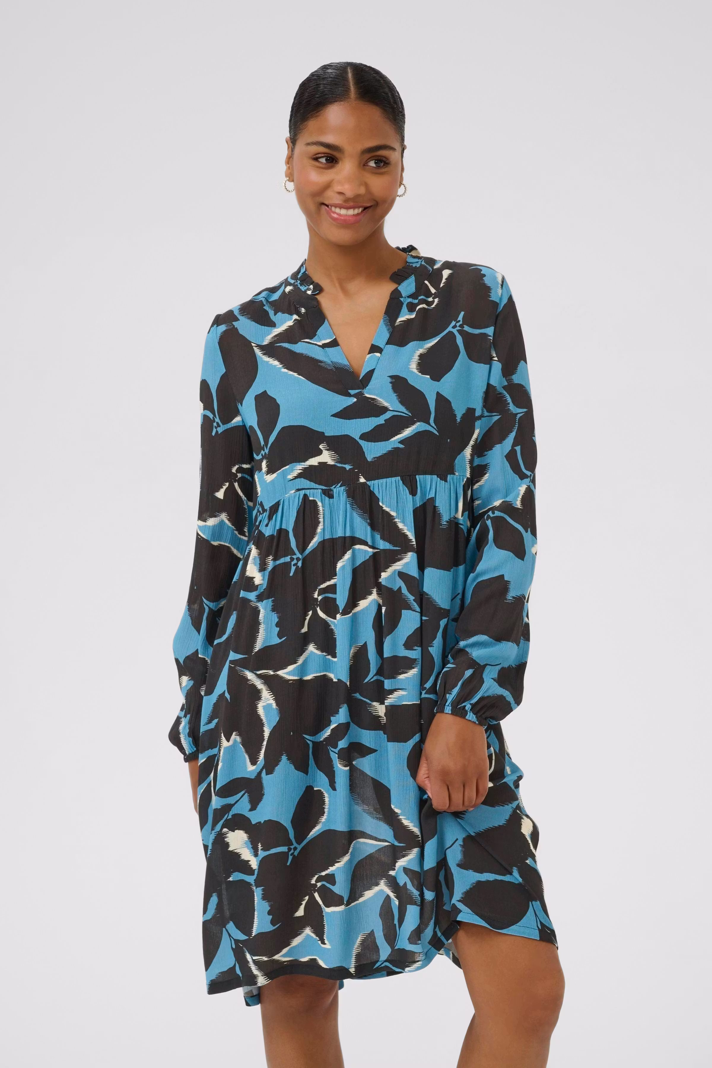 KAlisette Klänning LOOKBOOK FRONT 10510736-108389