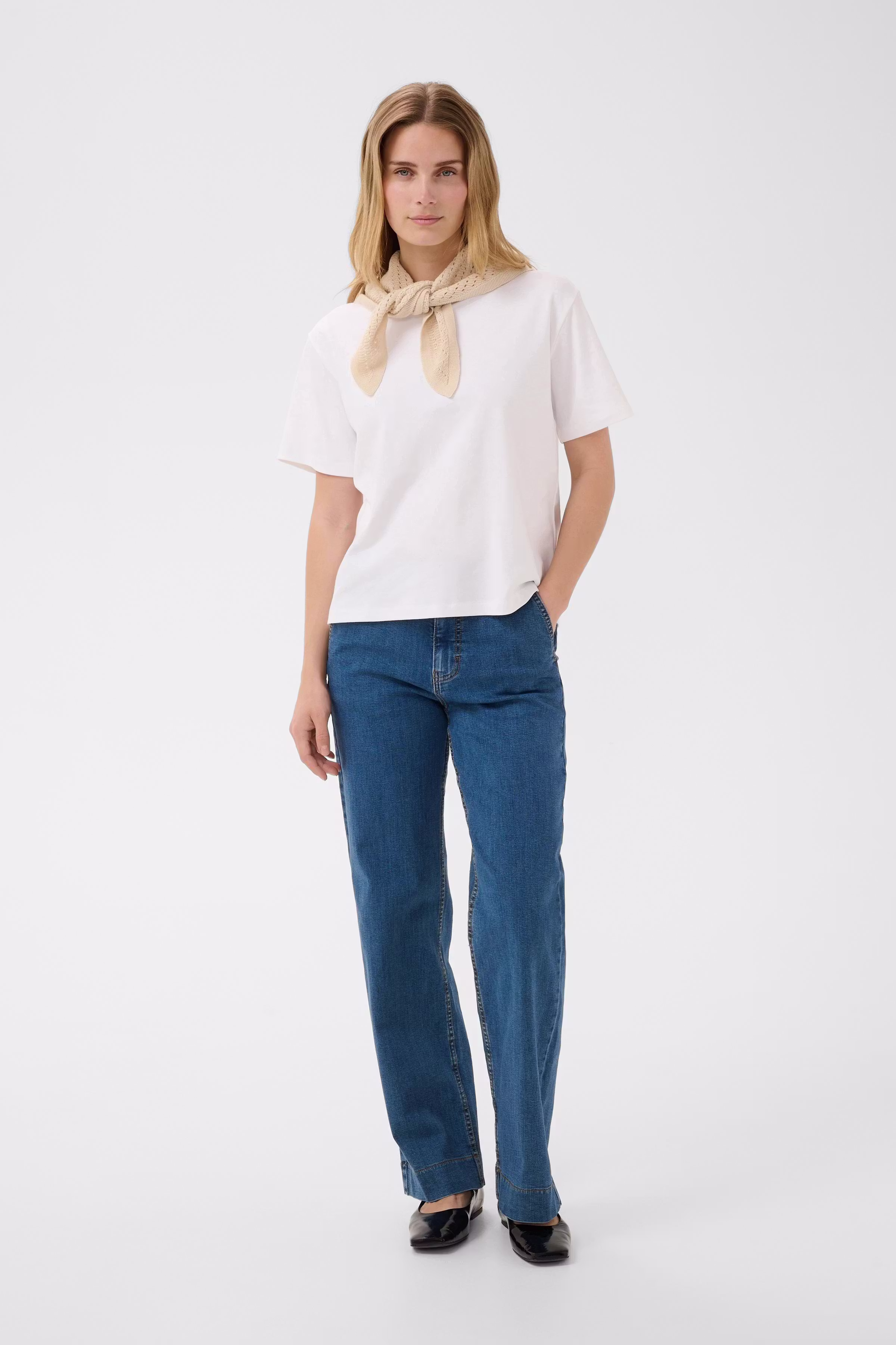 AnnePW T-shirt LOOKBOOK FRONT 30308060-110601