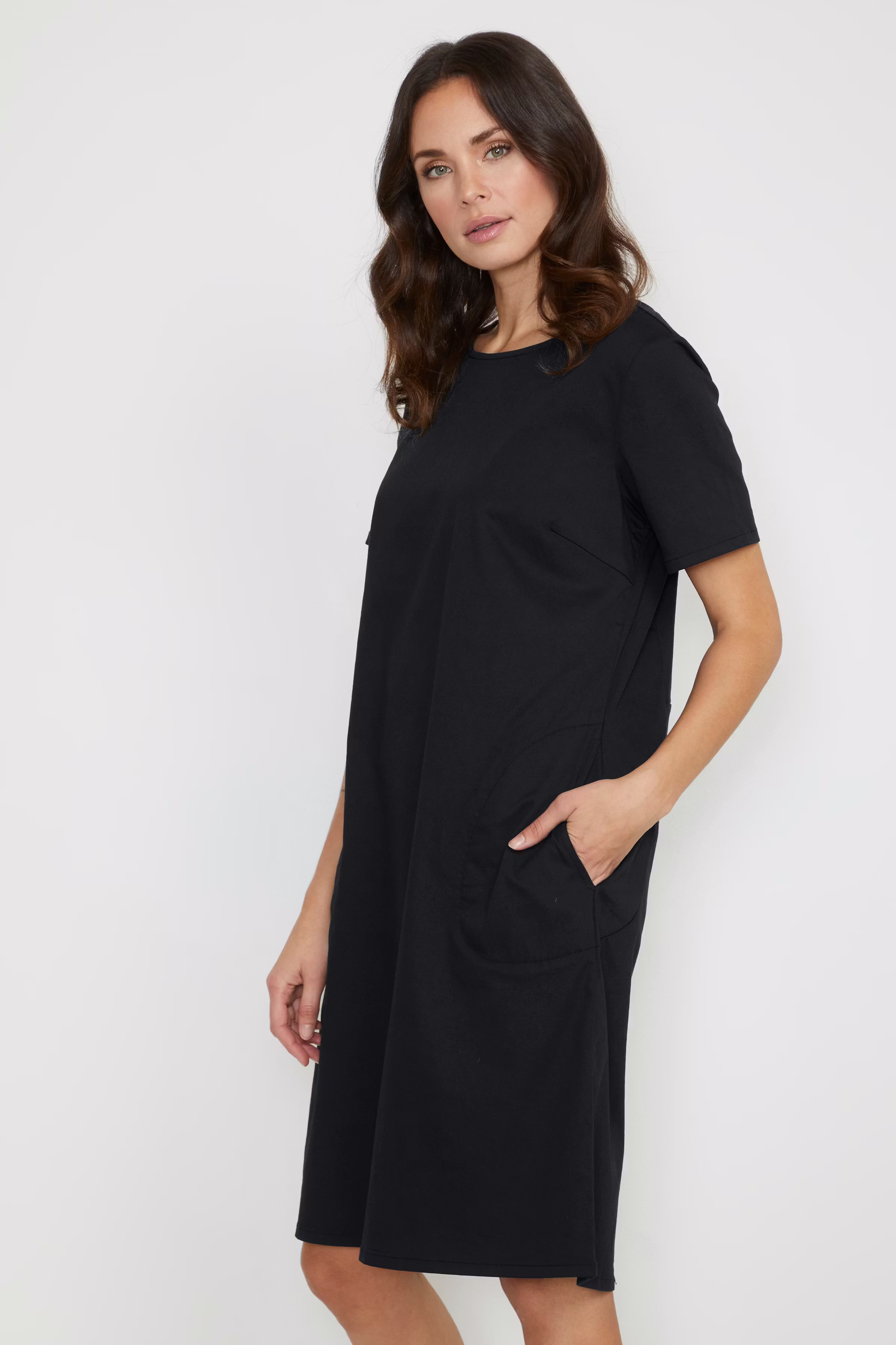 KAlea Kjole LOOKBOOK FRONT 10506803-100121