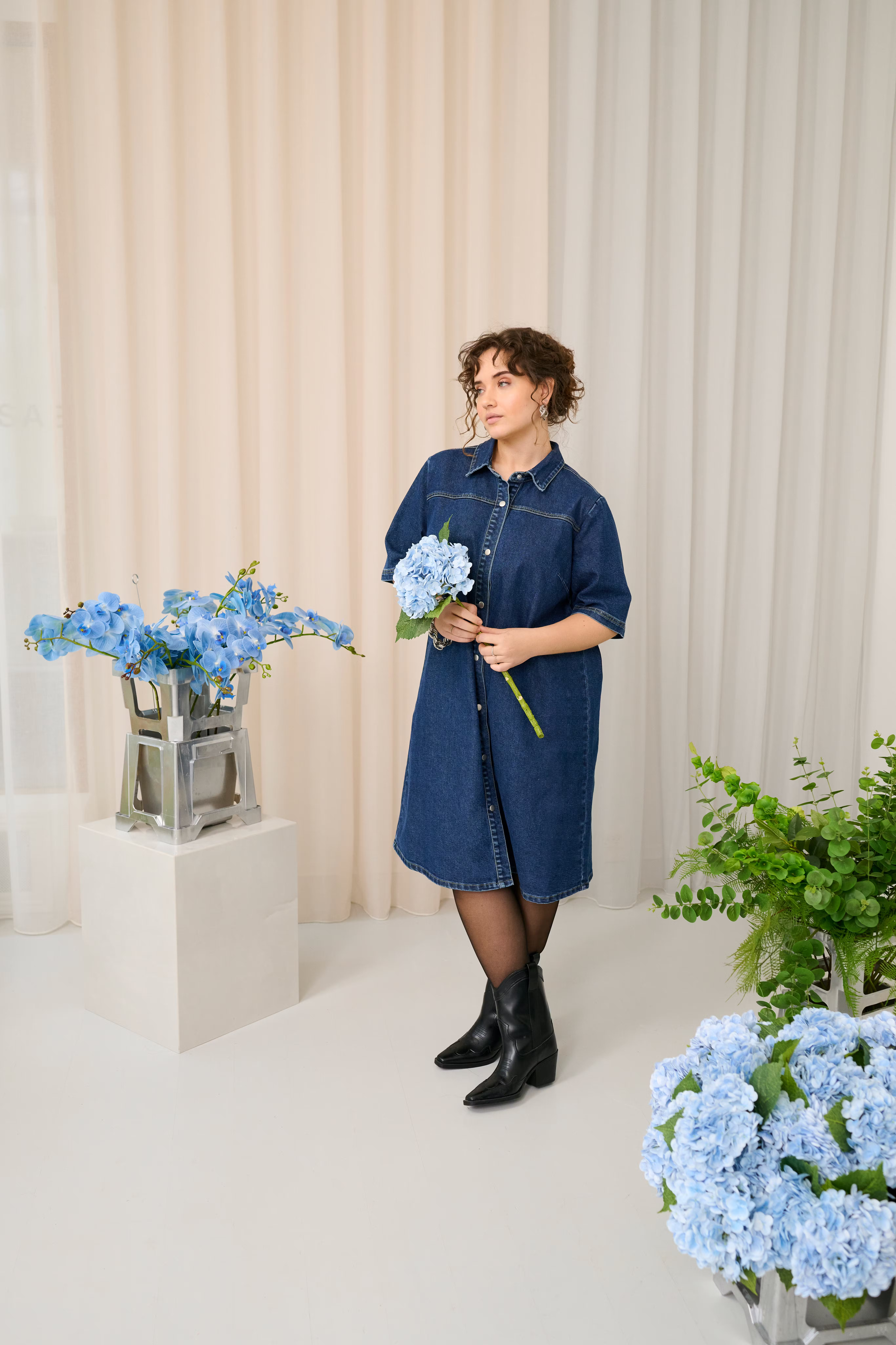 KCsandria Denim Dress LOCATION NONE 10583533-102272