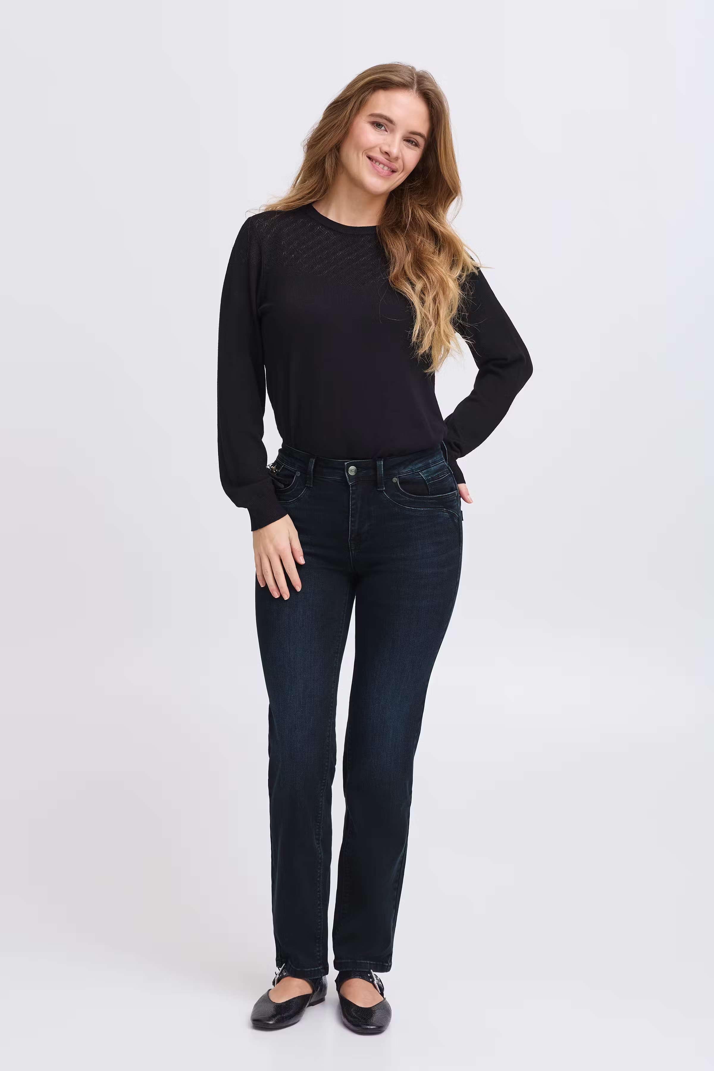 PZKAROLINA HW JEANS STRAIGHT L LOOKBOOK FRONT 50205580-201334