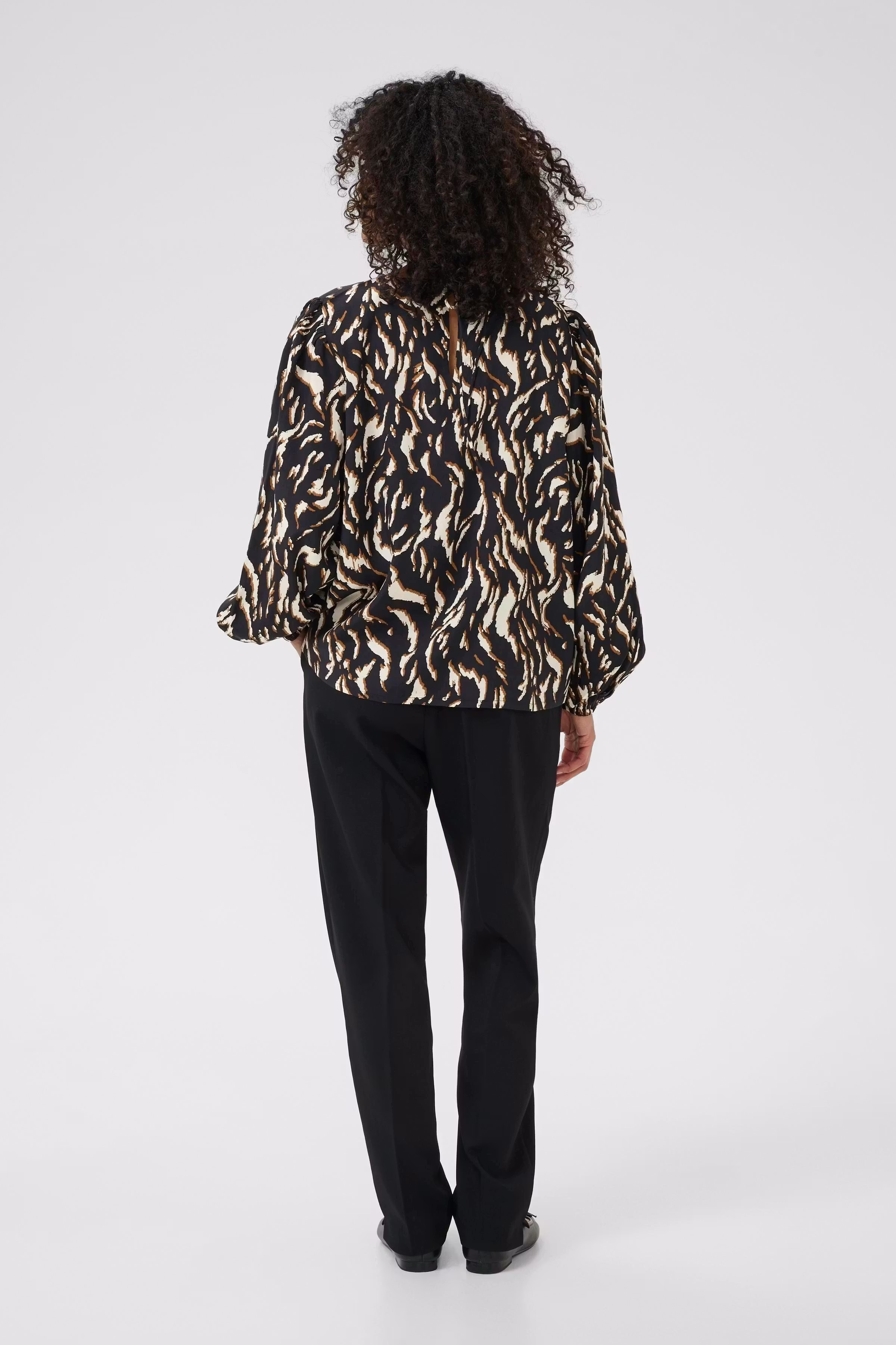 KAmille Bluse LOOKBOOK BACK 10510519-108271