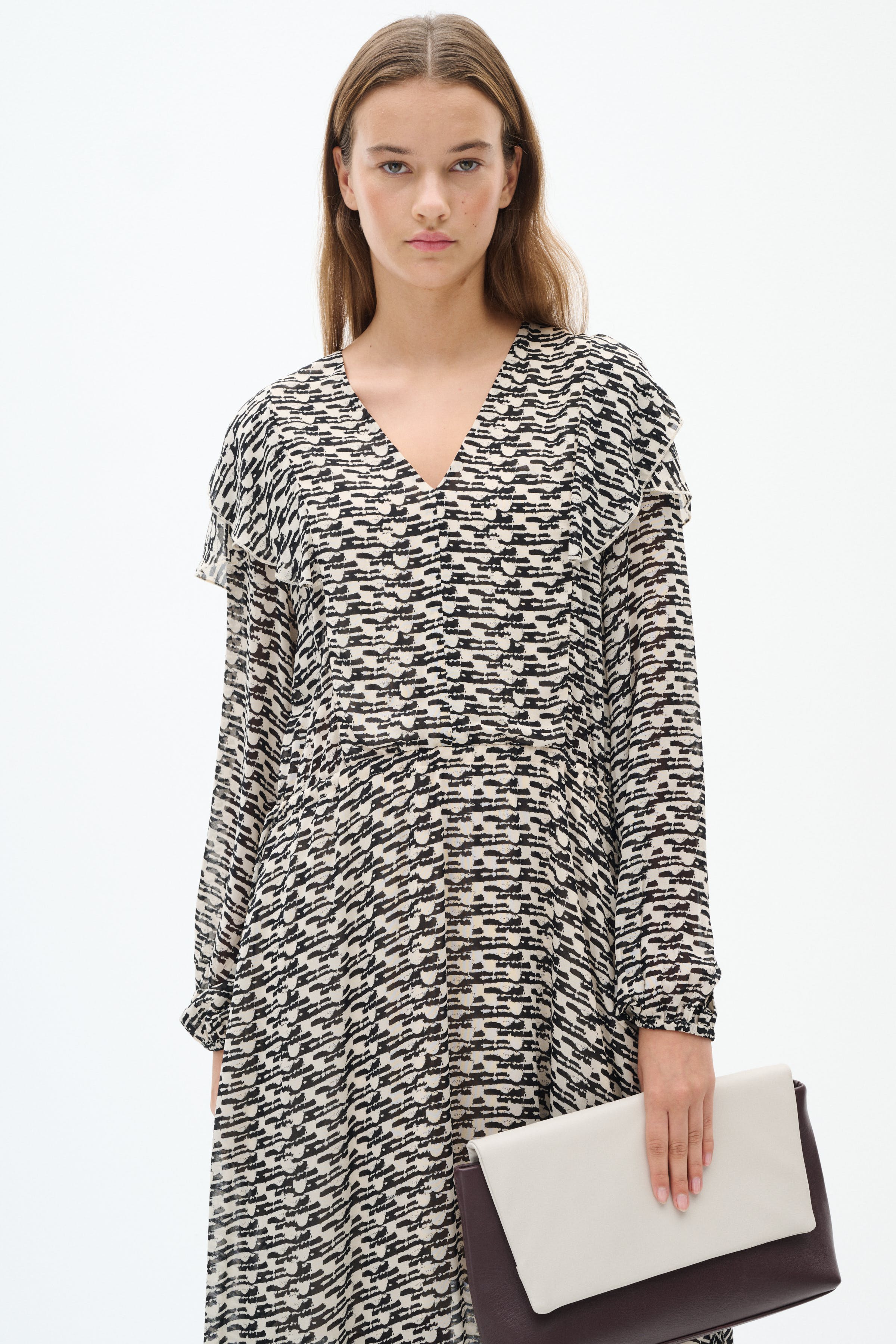 CessieIW Dress LOOKBOOK FRONT 30110249-303575