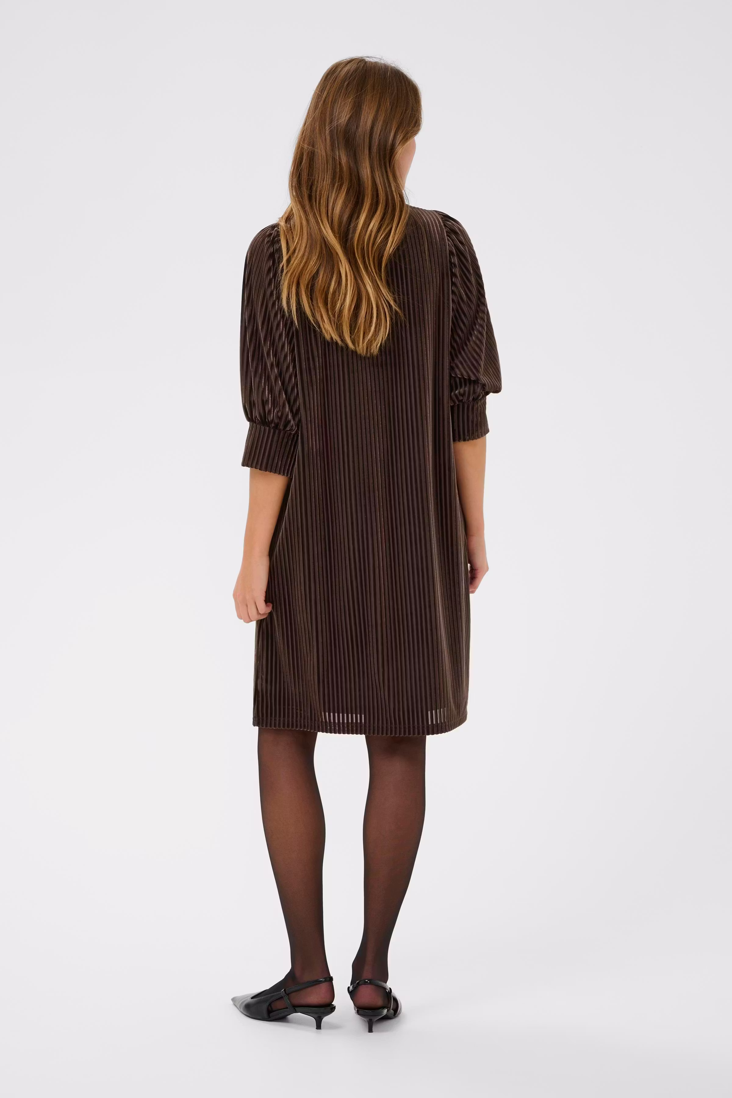 KAcaca Kjole LOOKBOOK BACK 10509795-191111