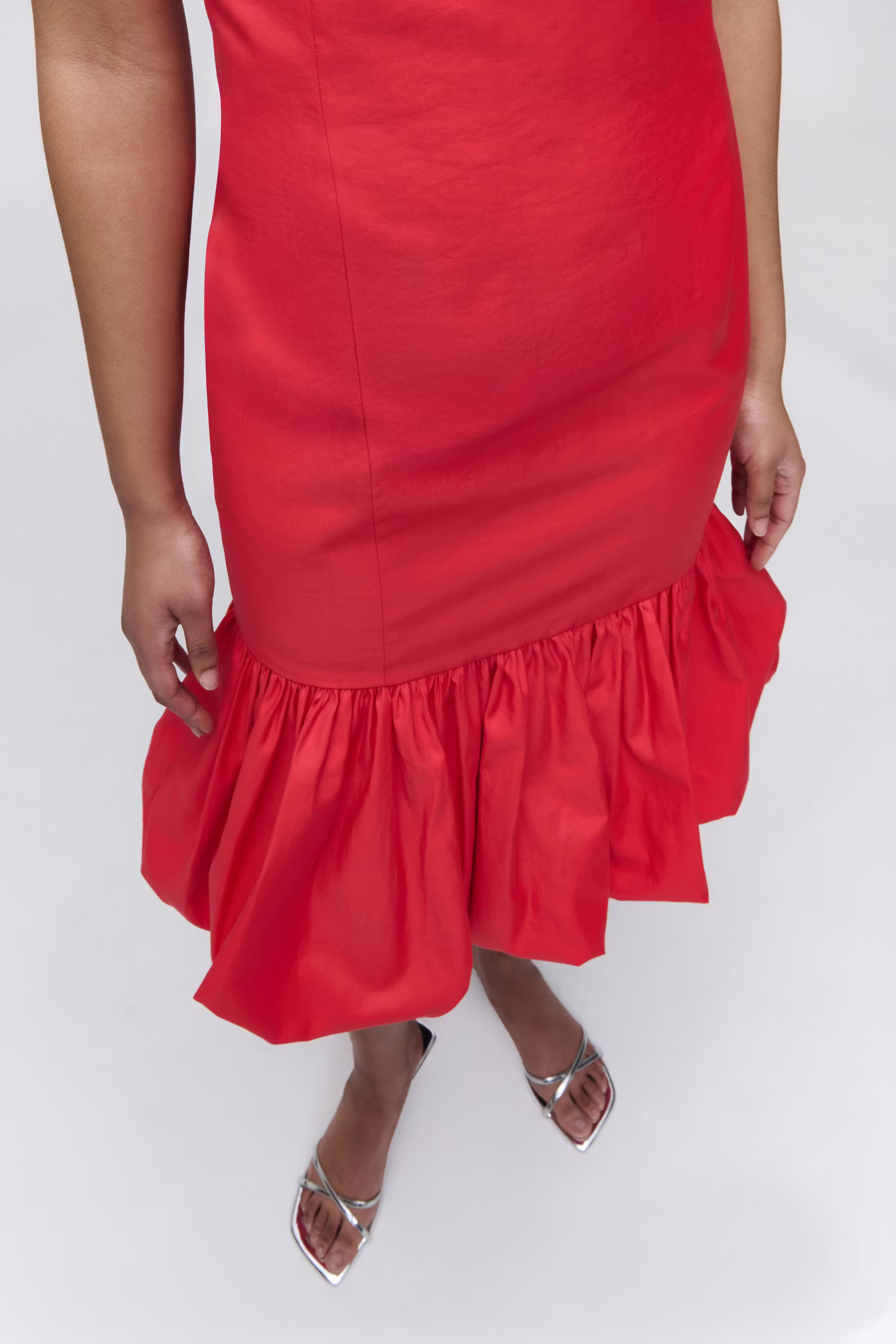 IONAVIDA Kjole LOOKBOOK DETAIL 30600670-RE408