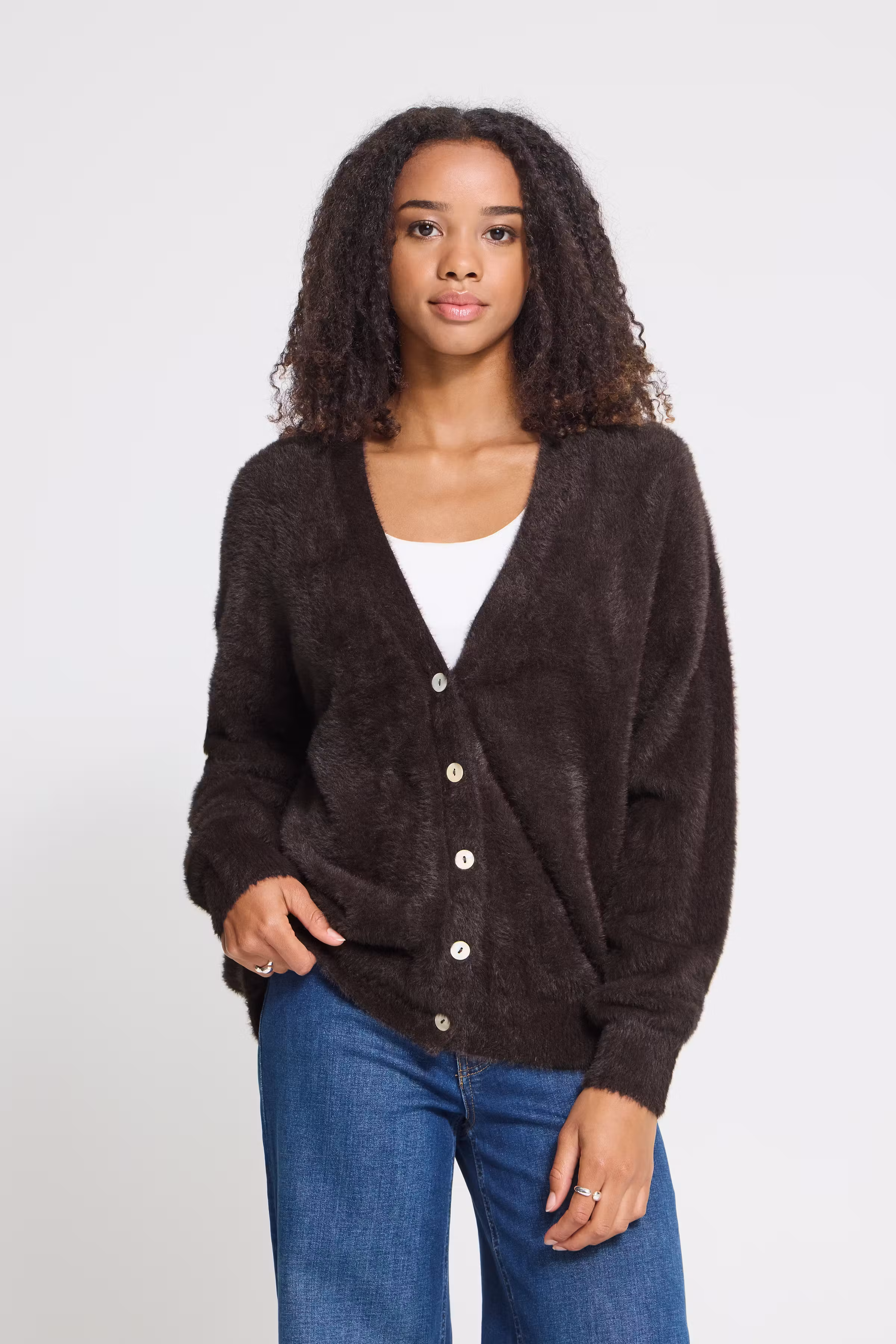 IHBRULA Cardigan LOOKBOOK FRONT 20124620-191109