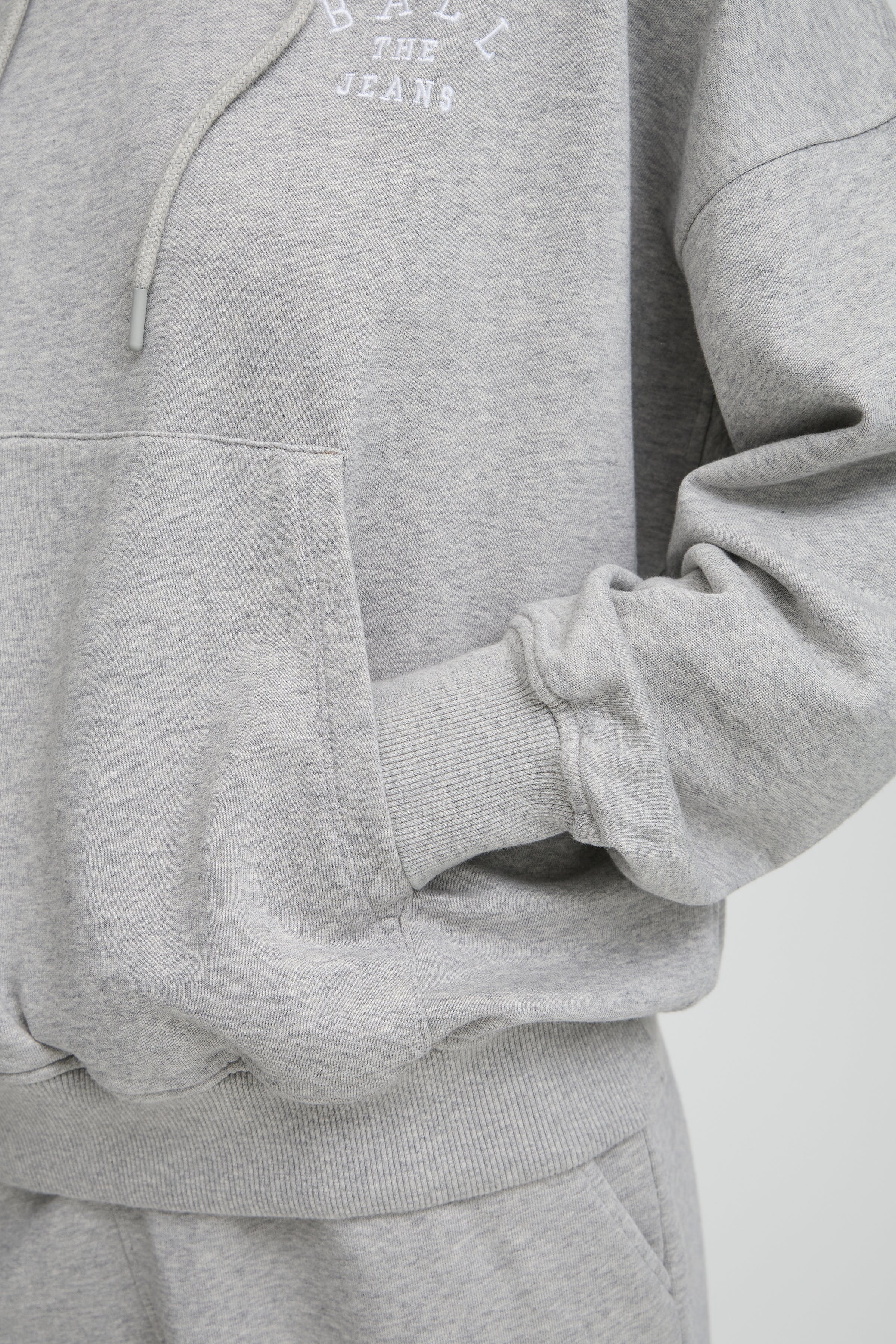 BASAVONA Sweatshirt LOOKBOOK DETAIL 50405150-204054