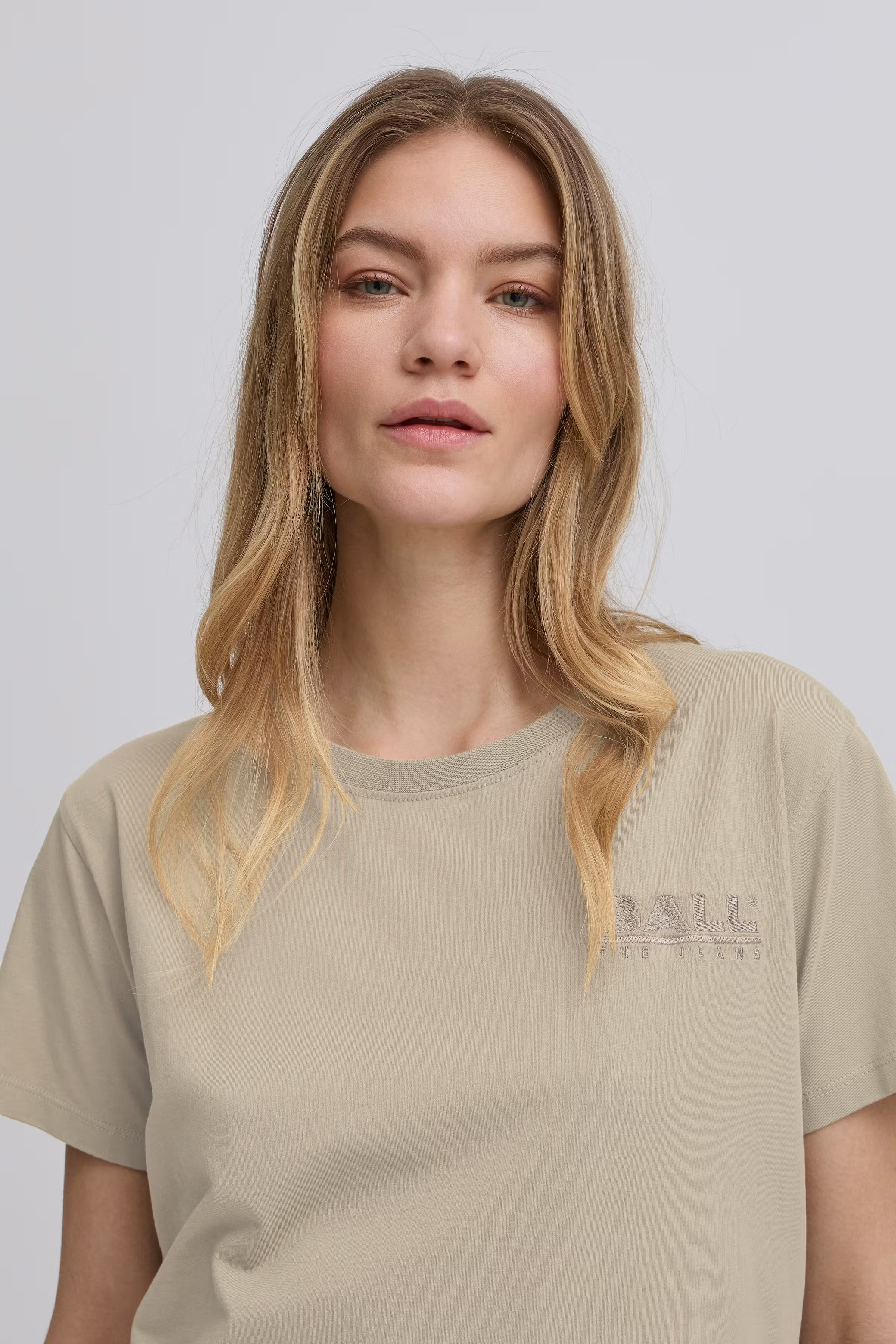 BASIMONA T-shirt LOOKBOOK DETAIL 50405121-170510