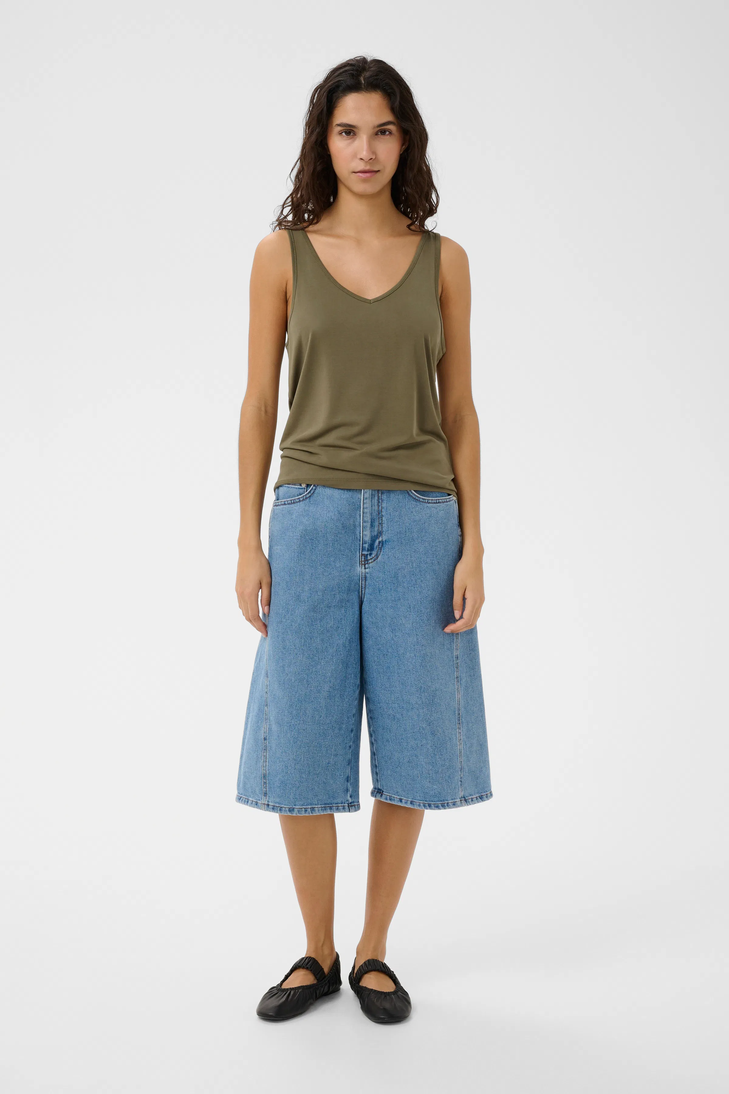 SLColumbine Top LOOKBOOK FRONT 30404199-170517