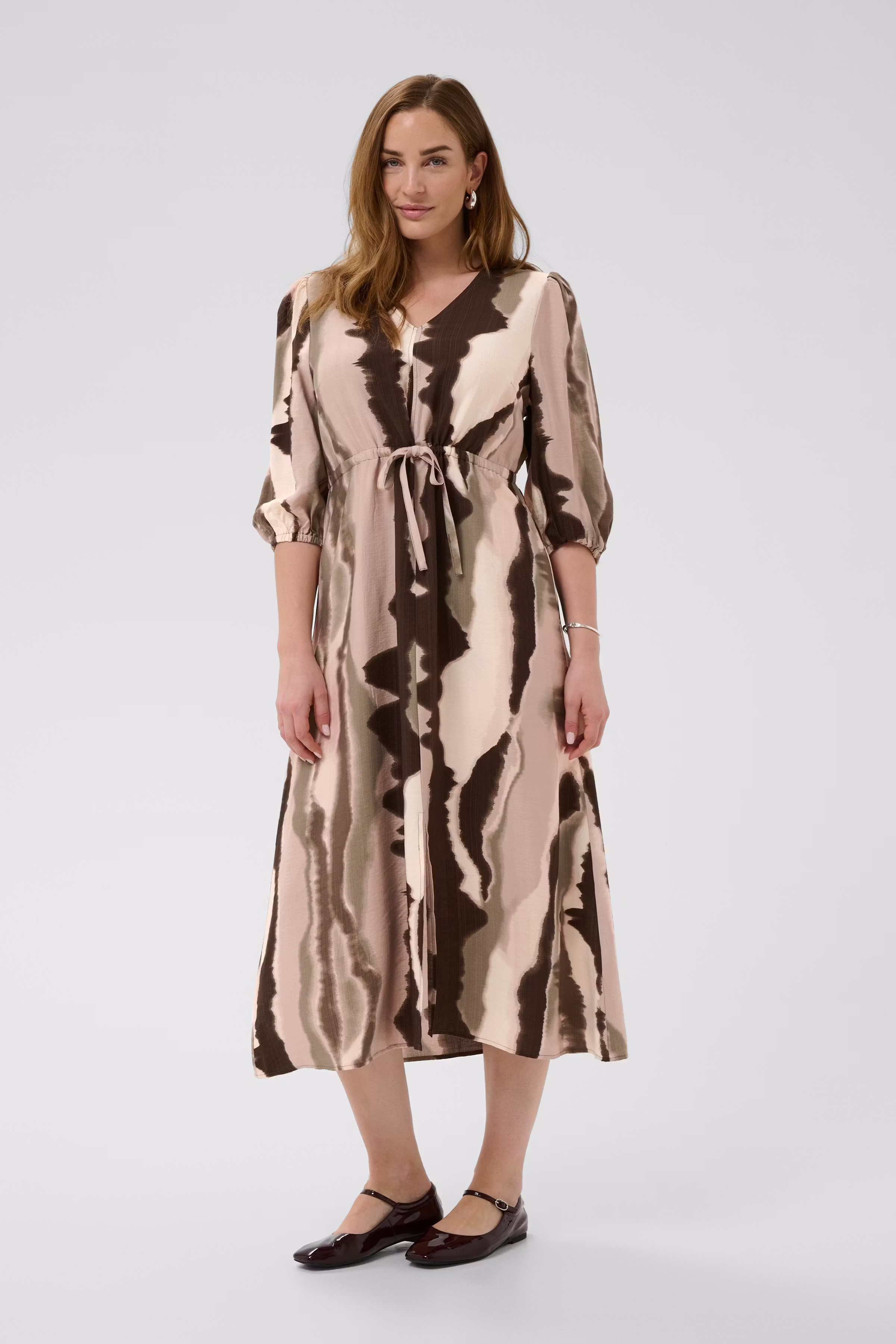 BPtamia Kleid LOOKBOOK FRONT 40200138-109275