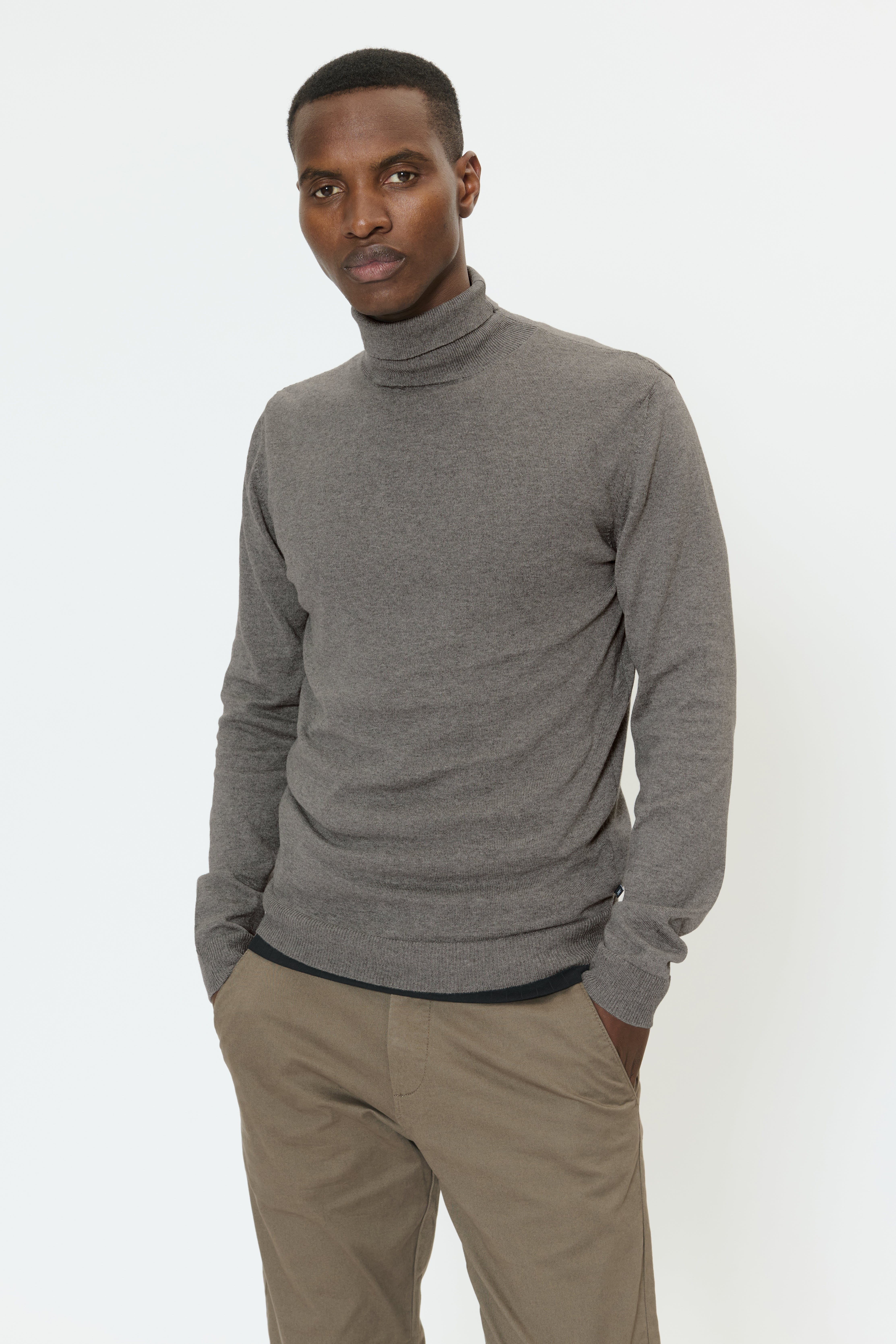 MAparcusman Pullover LOOKBOOK FRONT 30205771-300271