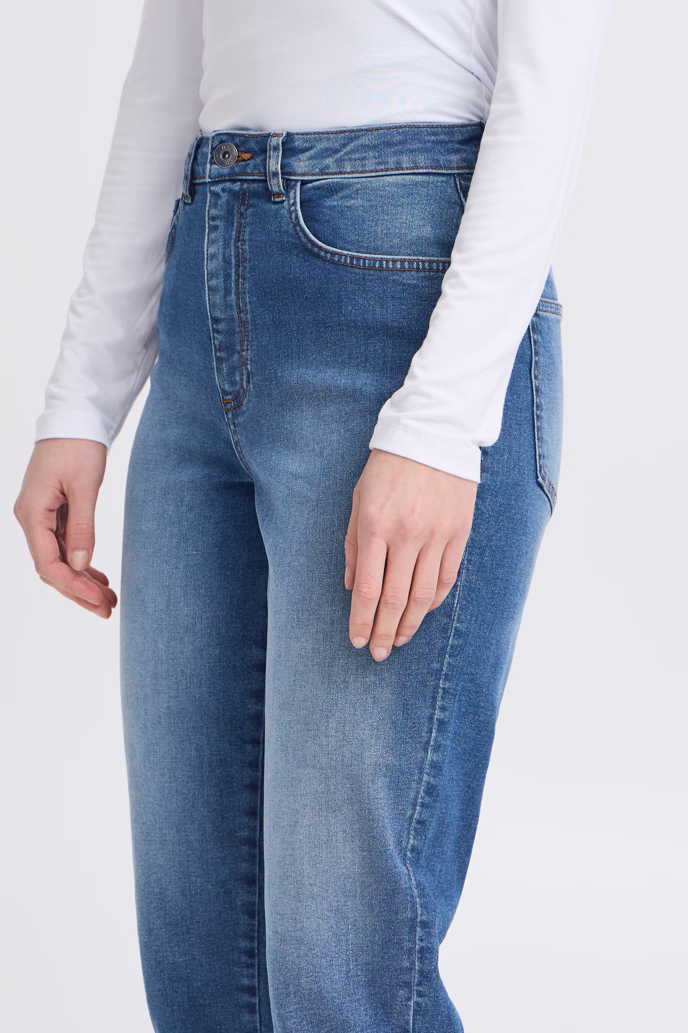 IHTWIGGY Caprihose LOOKBOOK DETAIL 20123148-200928