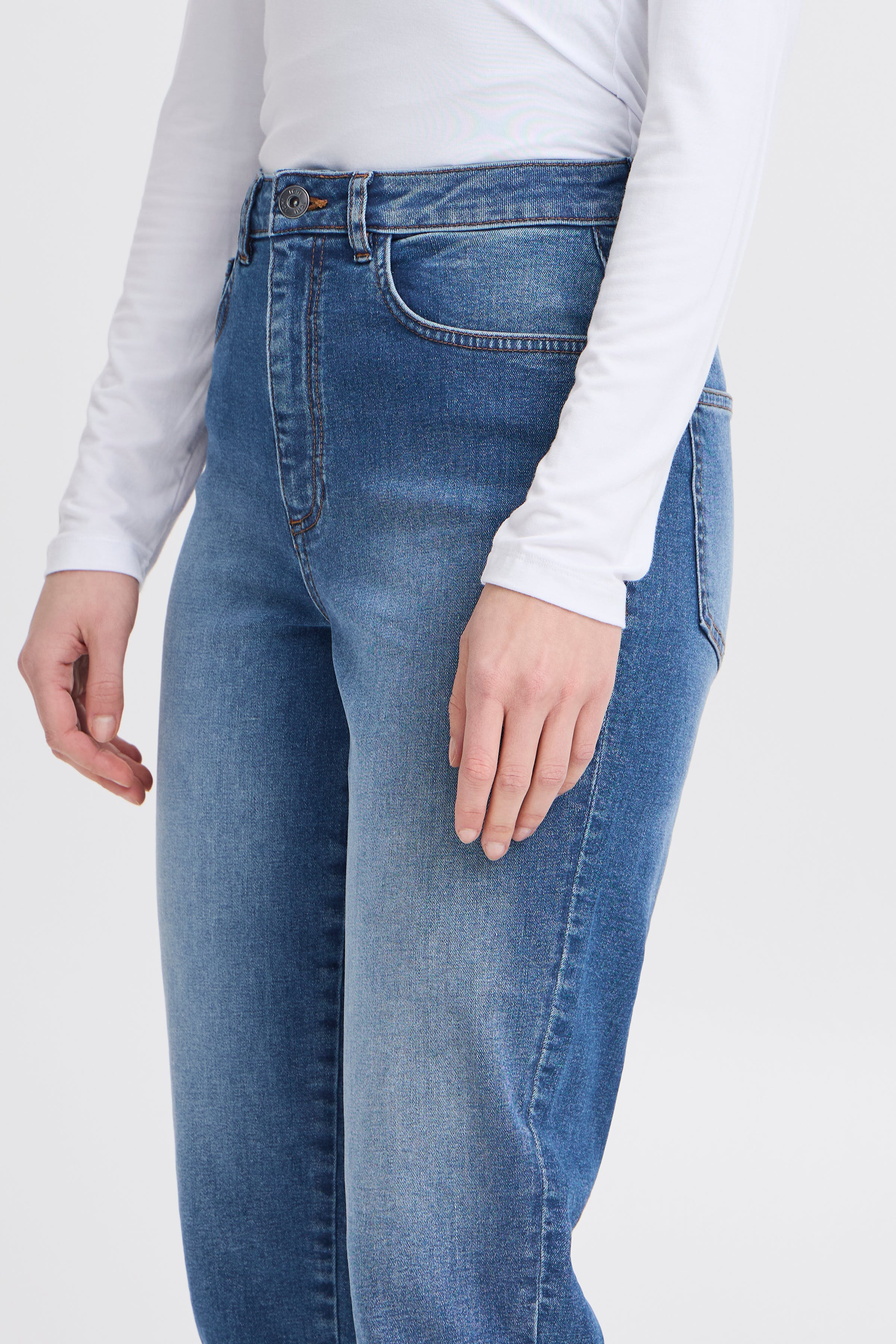 IHTWIGGY Caprihose LOOKBOOK DETAIL 20123148-200928