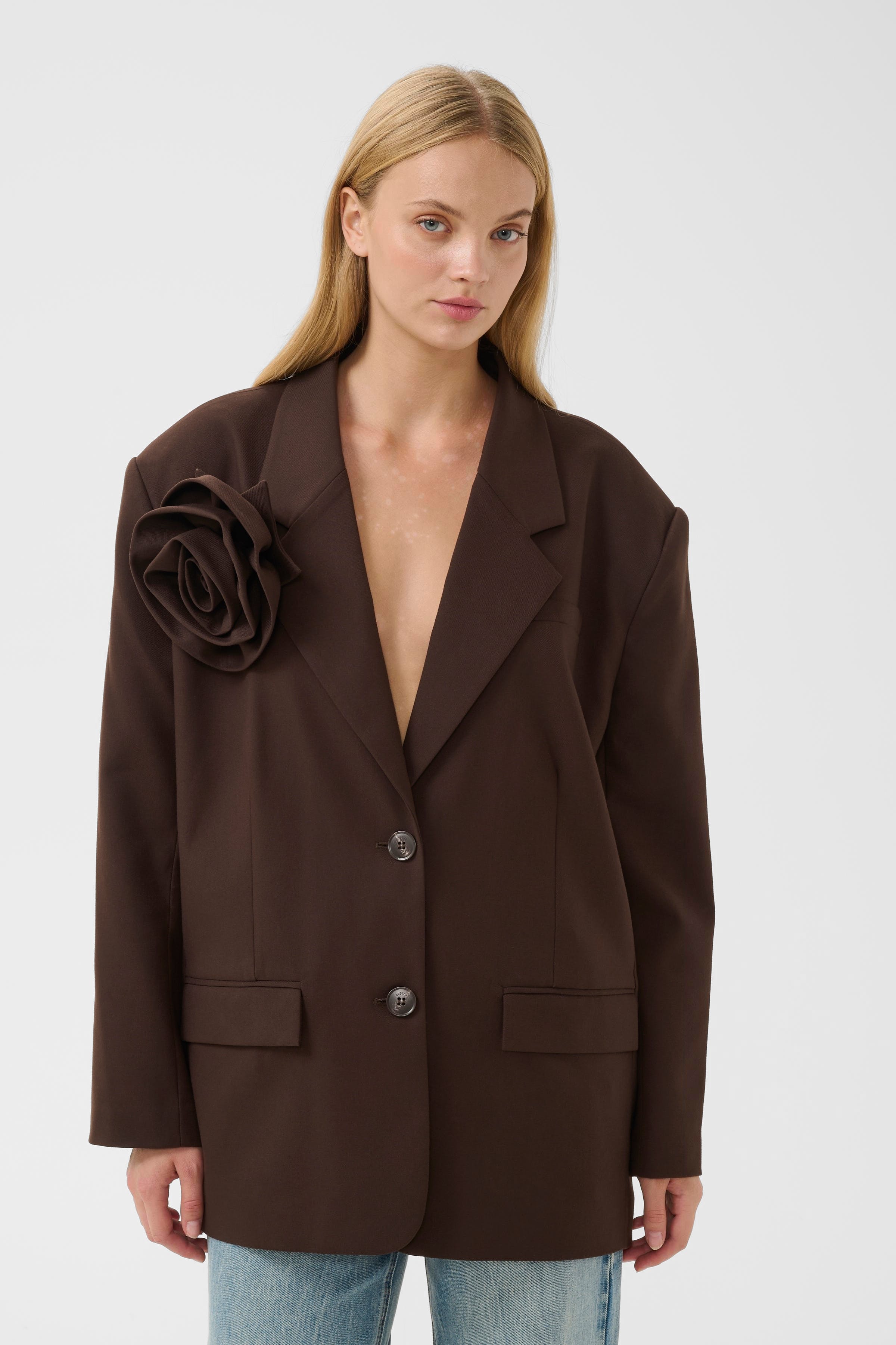 GZpaula Broche LOOKBOOK FRONT 10911126-191106