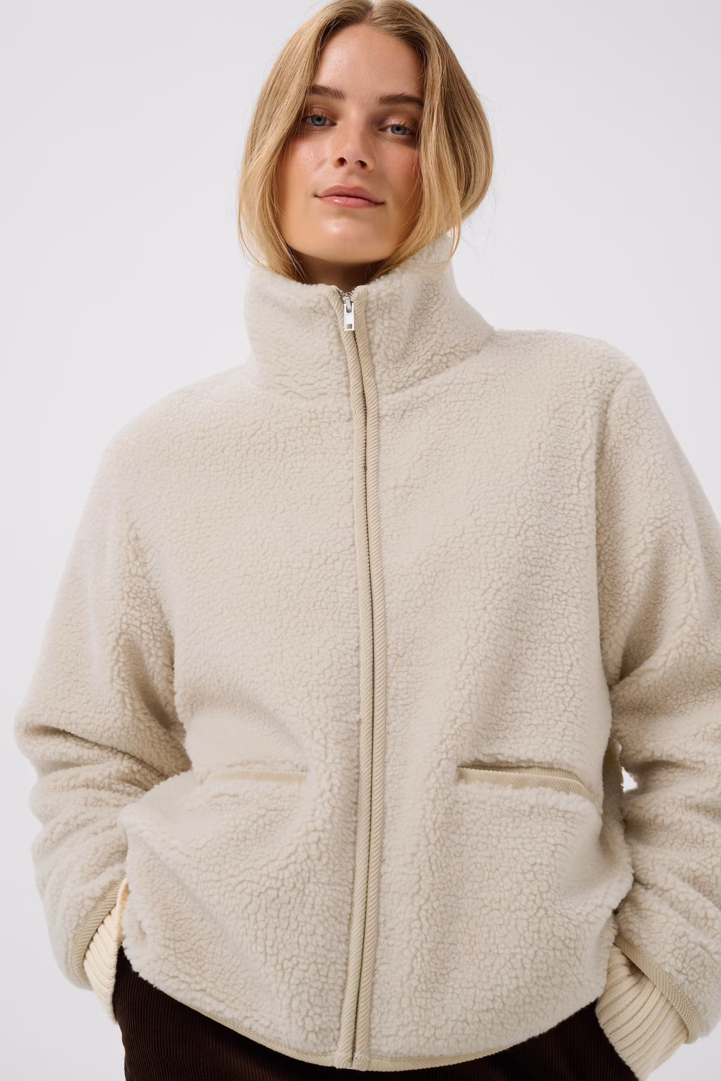 CatharinaPW Yttertøy LOOKBOOK DETAIL 30310630-130401
