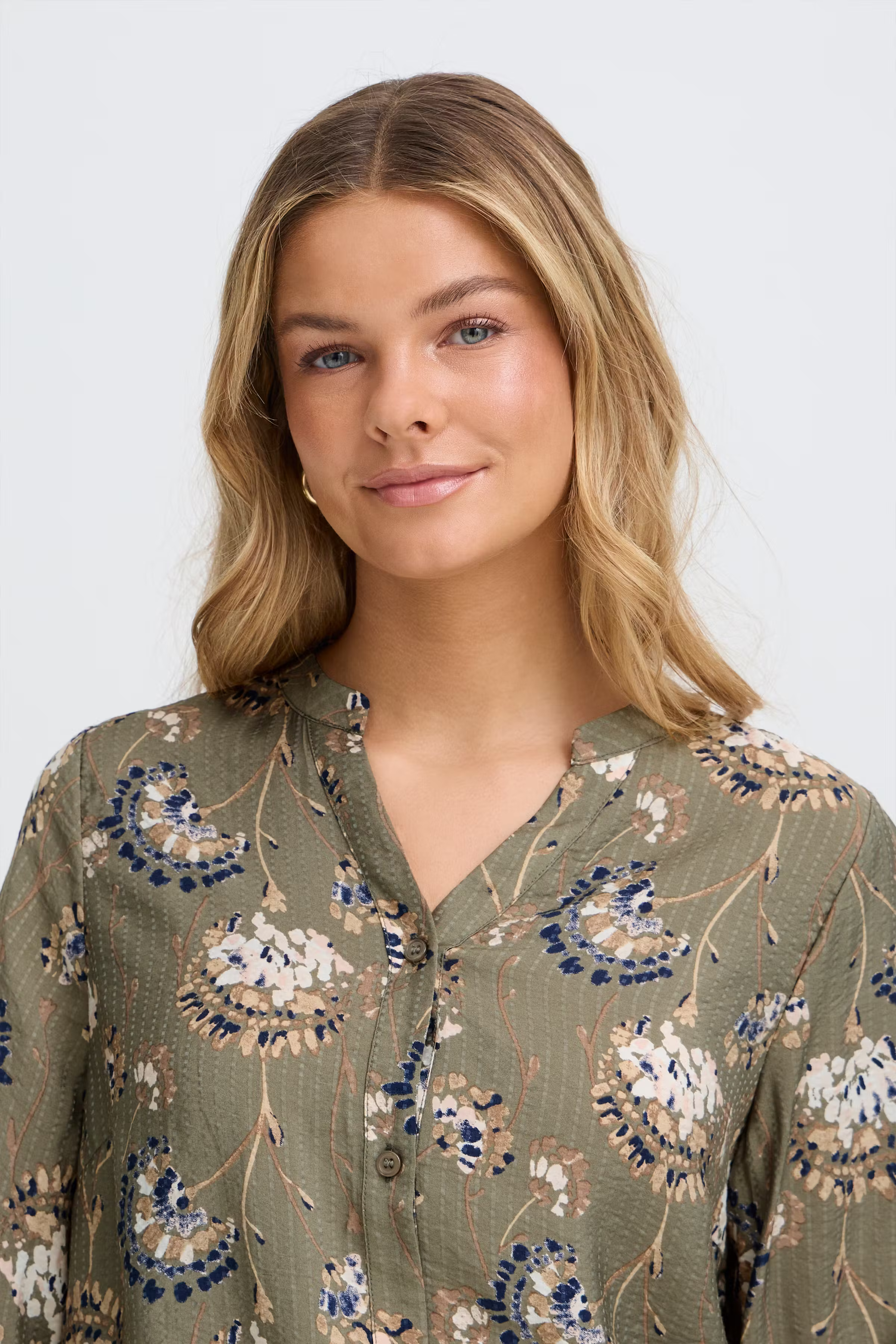 FRKALIA Bluse LOOKBOOK DETAIL 20617837-900008162