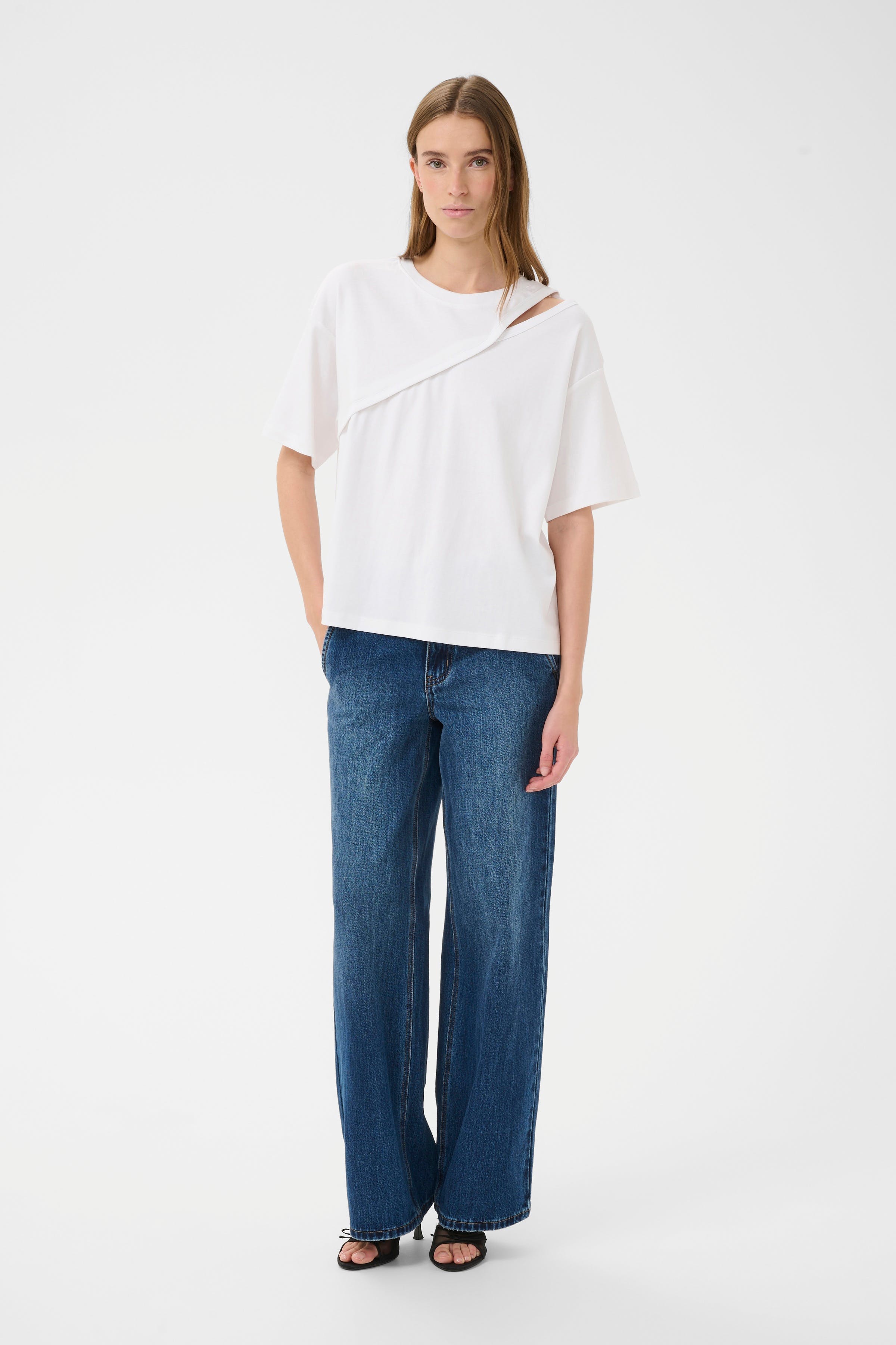 KBRenee T-shirt LOOKBOOK FRONT 10105370-110601